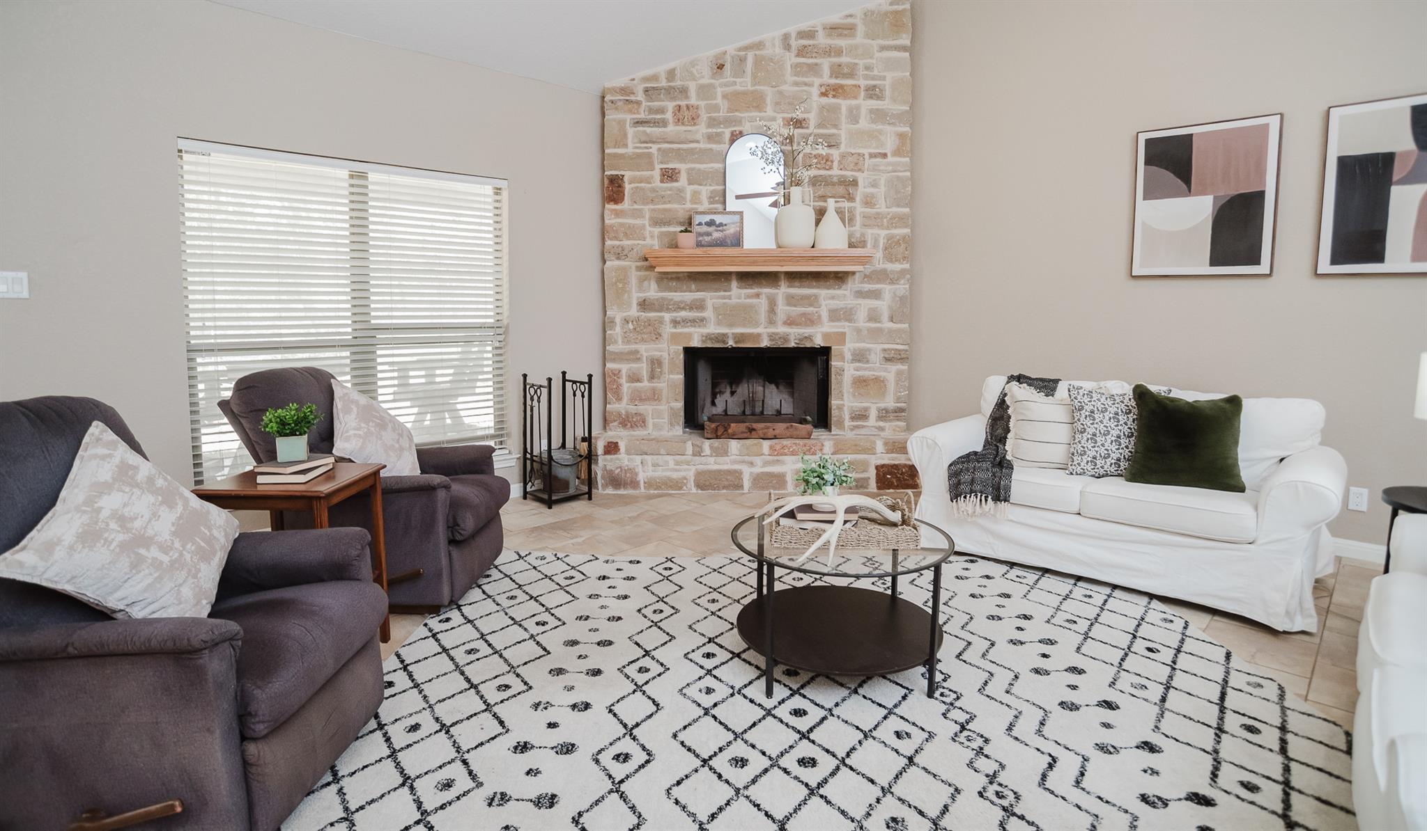 Image 11 of 40 For 205 Sendera Xing