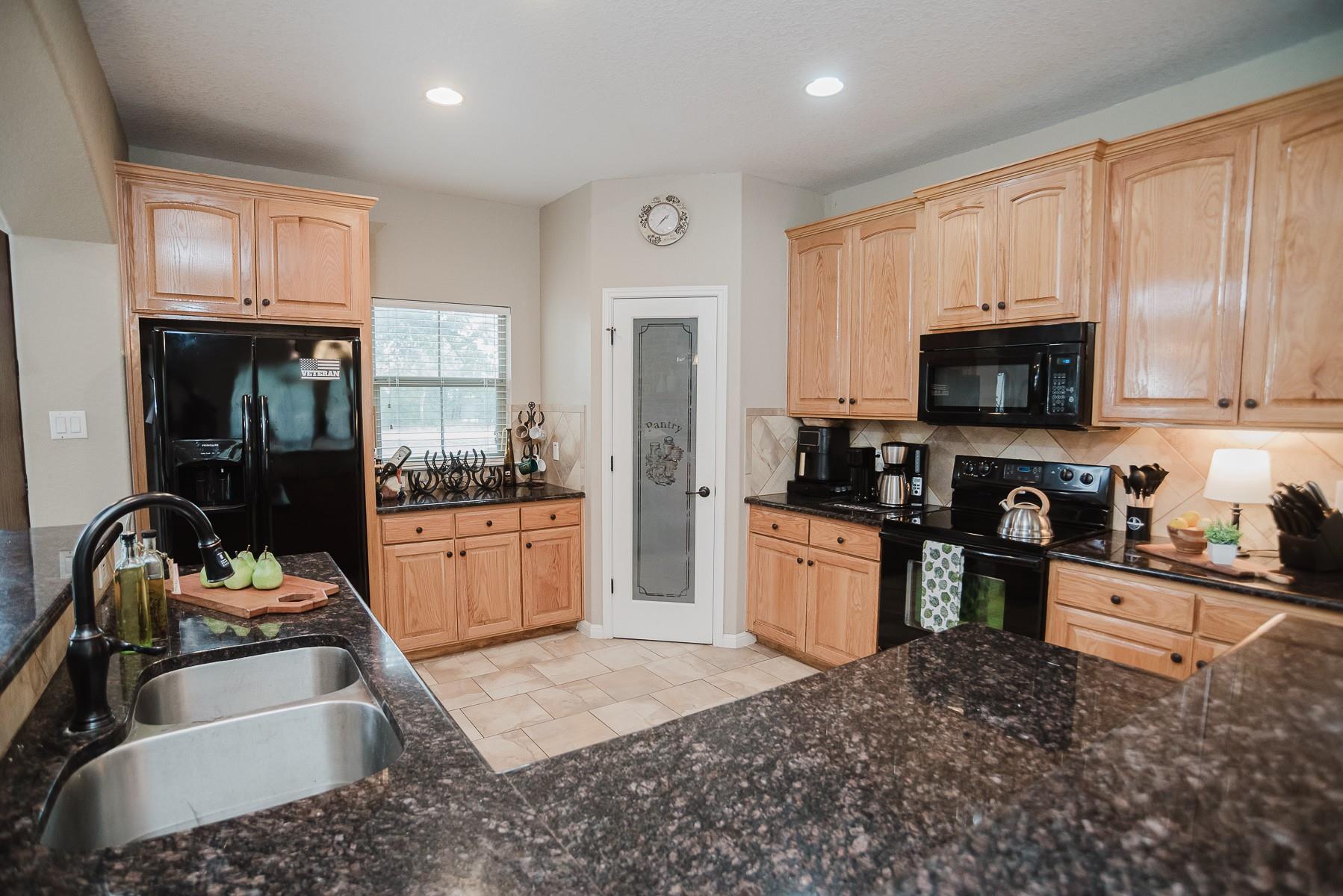 Image 18 of 40 For 205 Sendera Xing