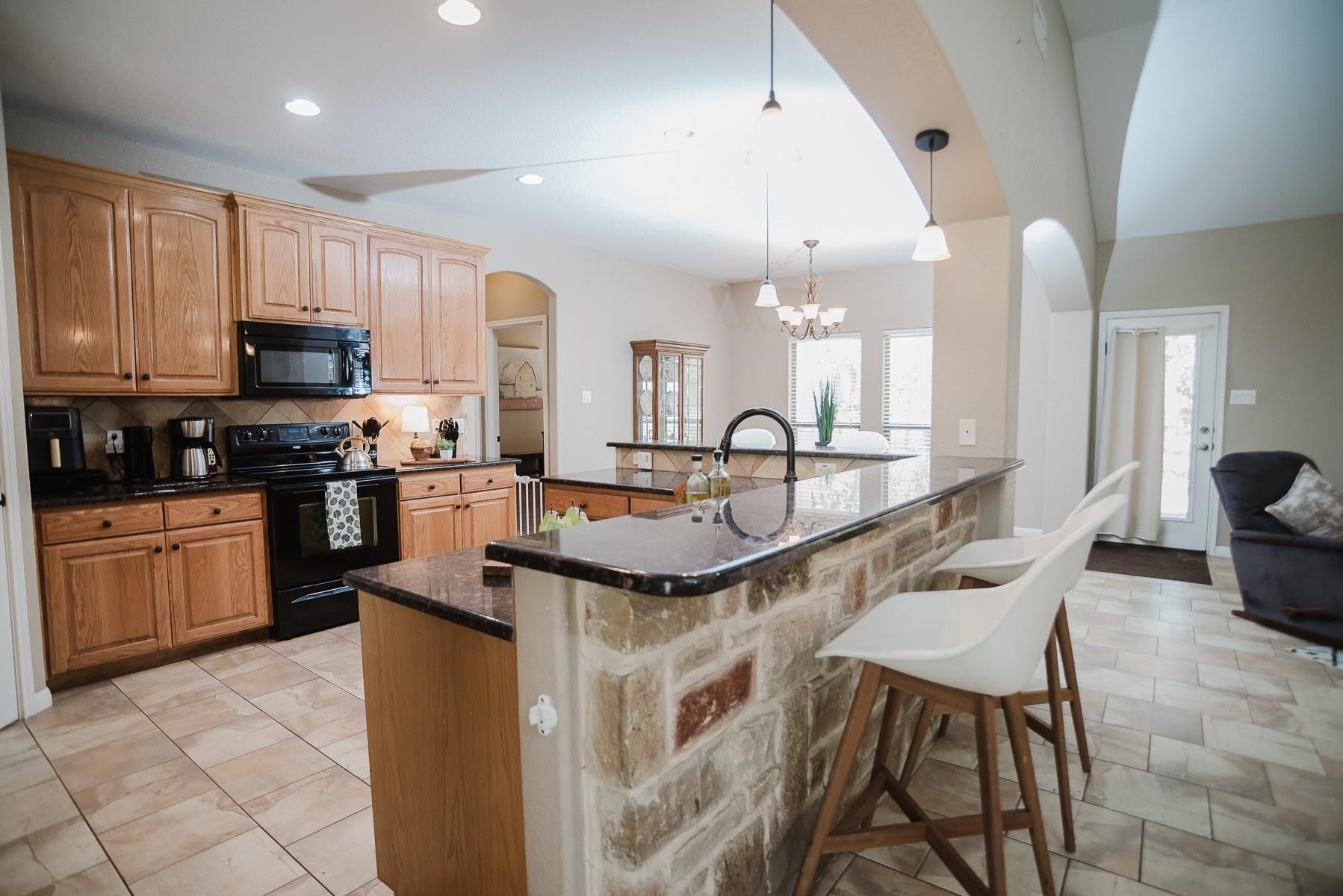 Image 27 of 40 For 205 Sendera Xing