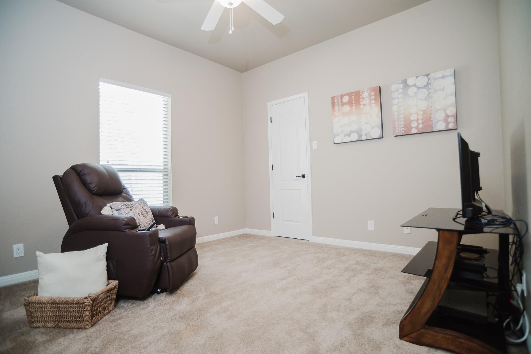 Image 30 of 40 For 205 Sendera Xing