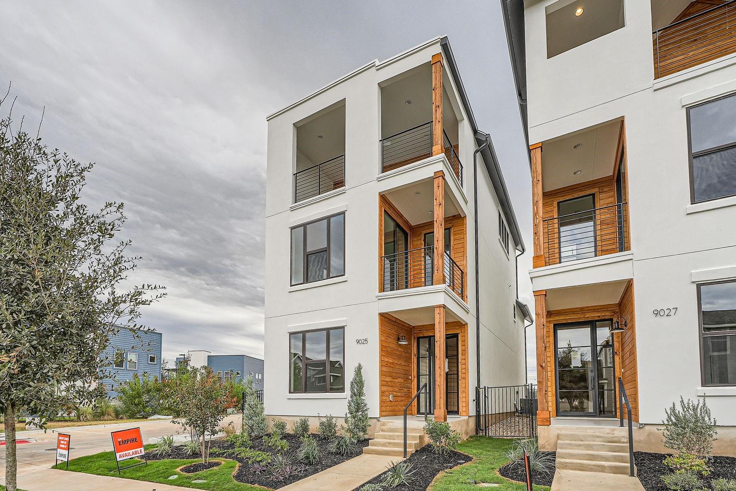 Image 2 of 30 For 9025 Cattle Baron Path