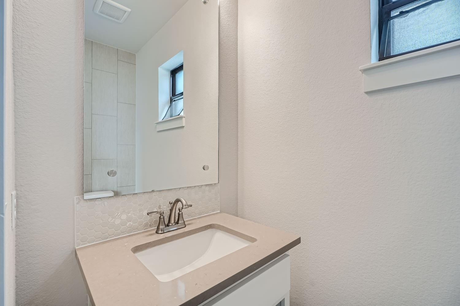 Image 23 of 30 For 9025 Cattle Baron Path