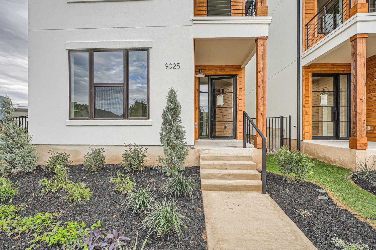 Image 3 of 30 For 9025 Cattle Baron Path