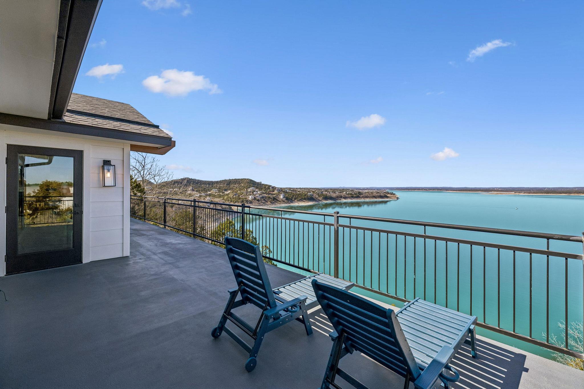 Image 15 of 37 For 1335 Larson Dr