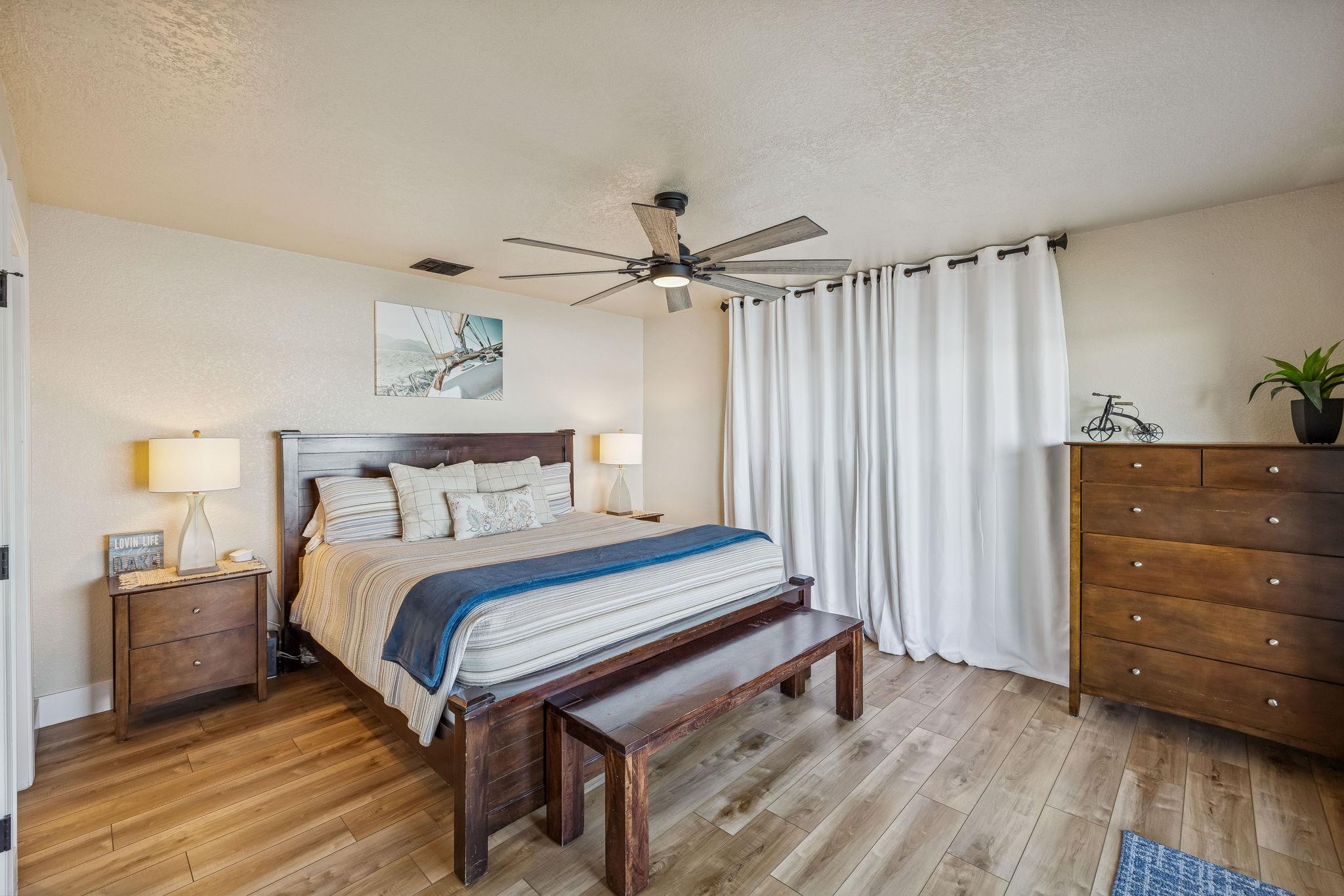 Image 24 of 37 For 1335 Larson Dr