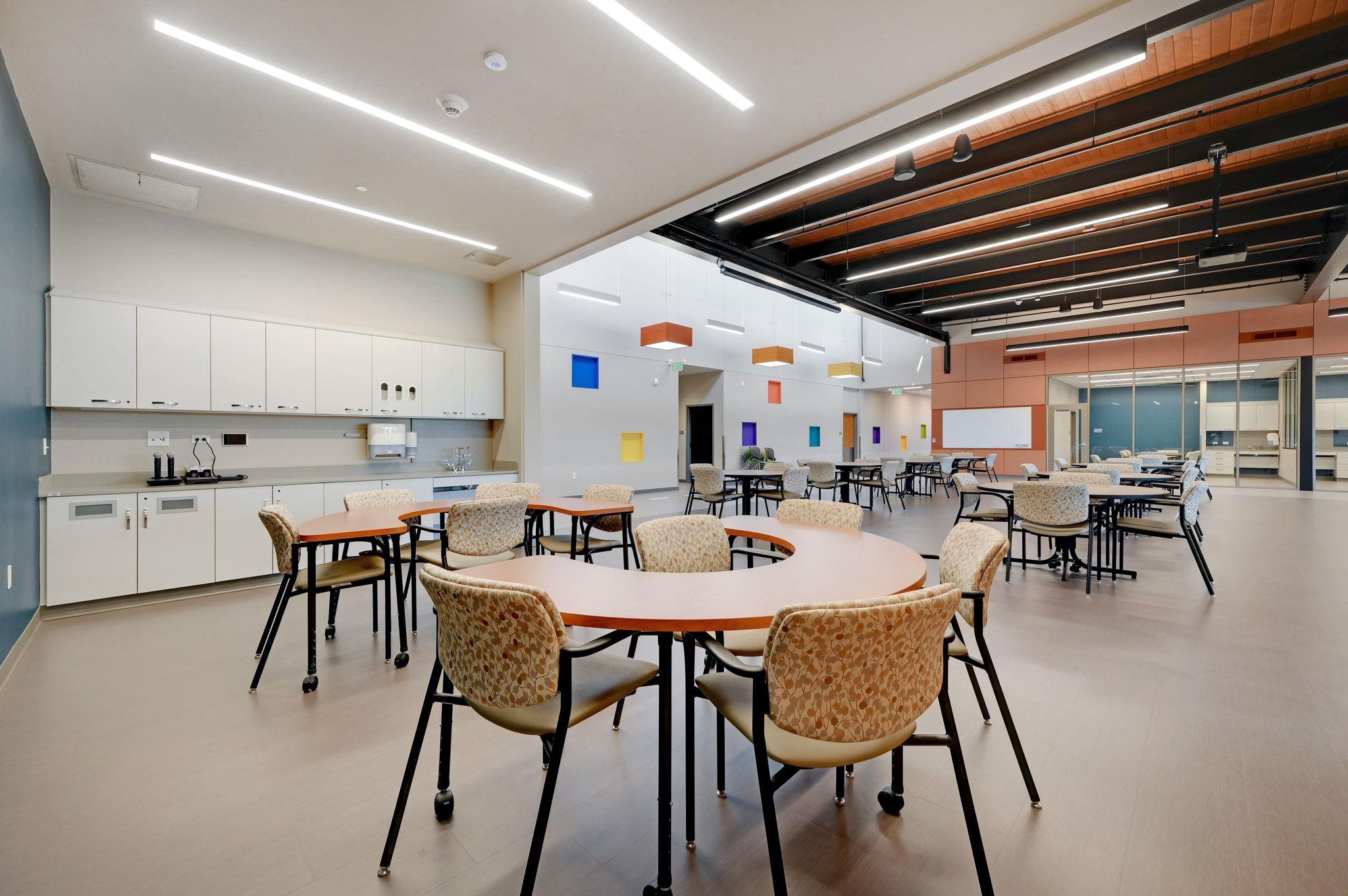 Image 13 of 40 For 3610 And 3626 West Ave