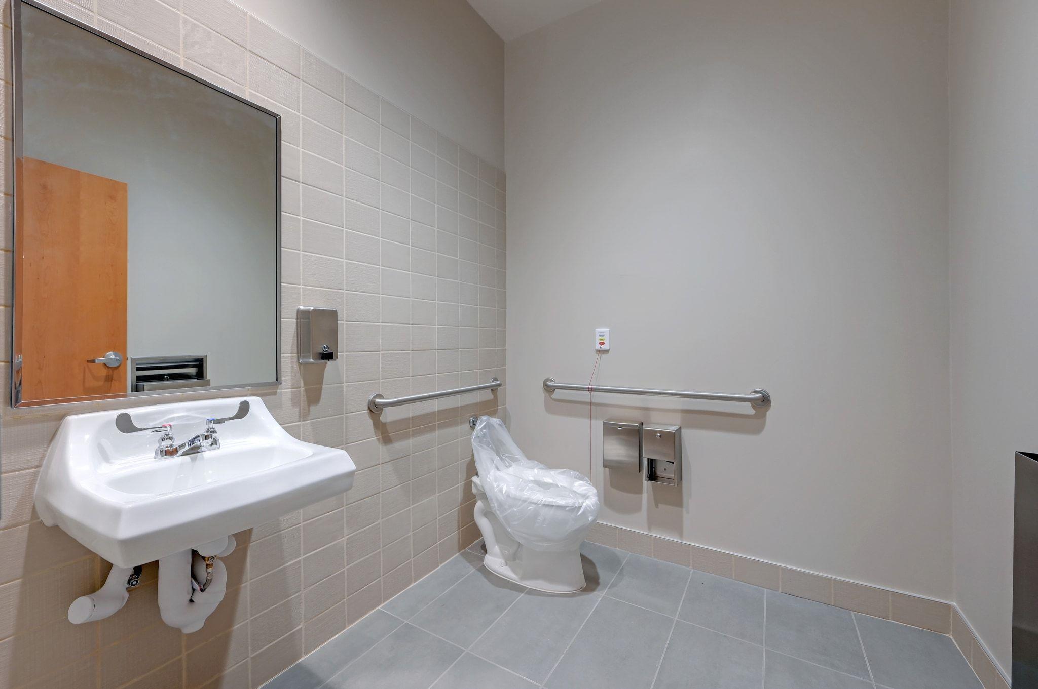 Image 34 of 40 For 3610 And 3626 West Ave