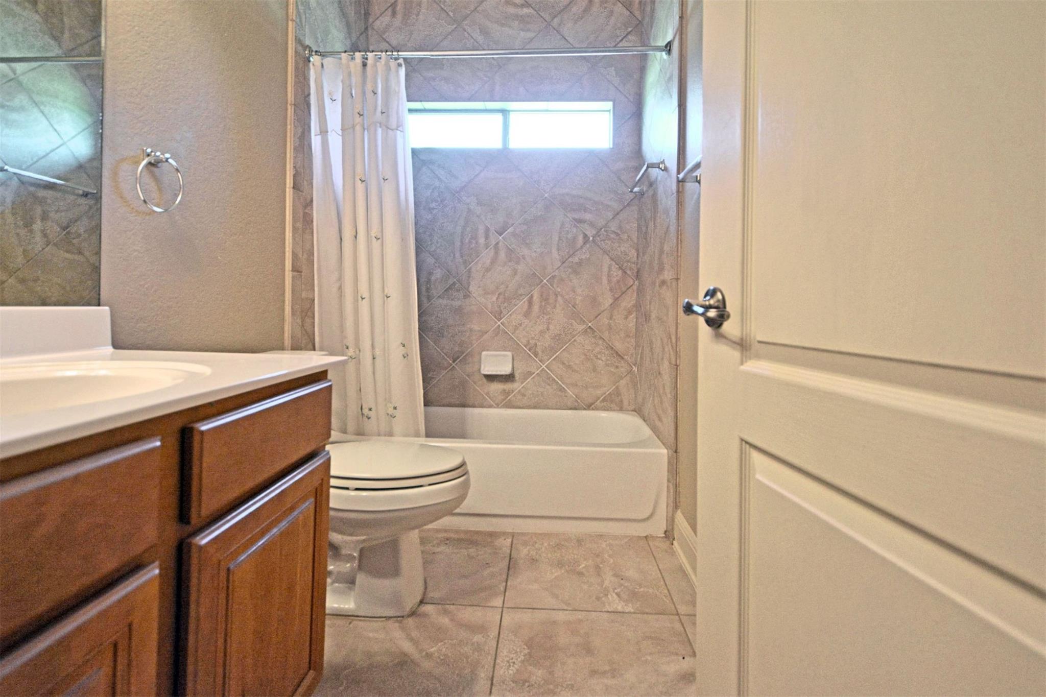 Image 11 of 40 For 854 Santa Cruz