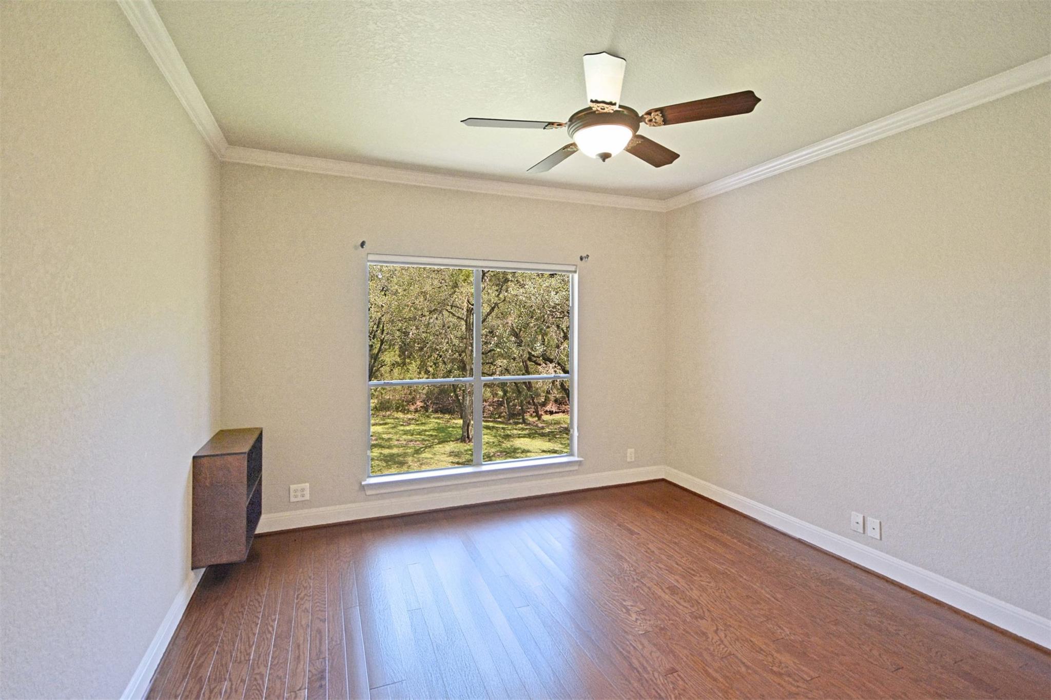 Image 29 of 40 For 854 Santa Cruz