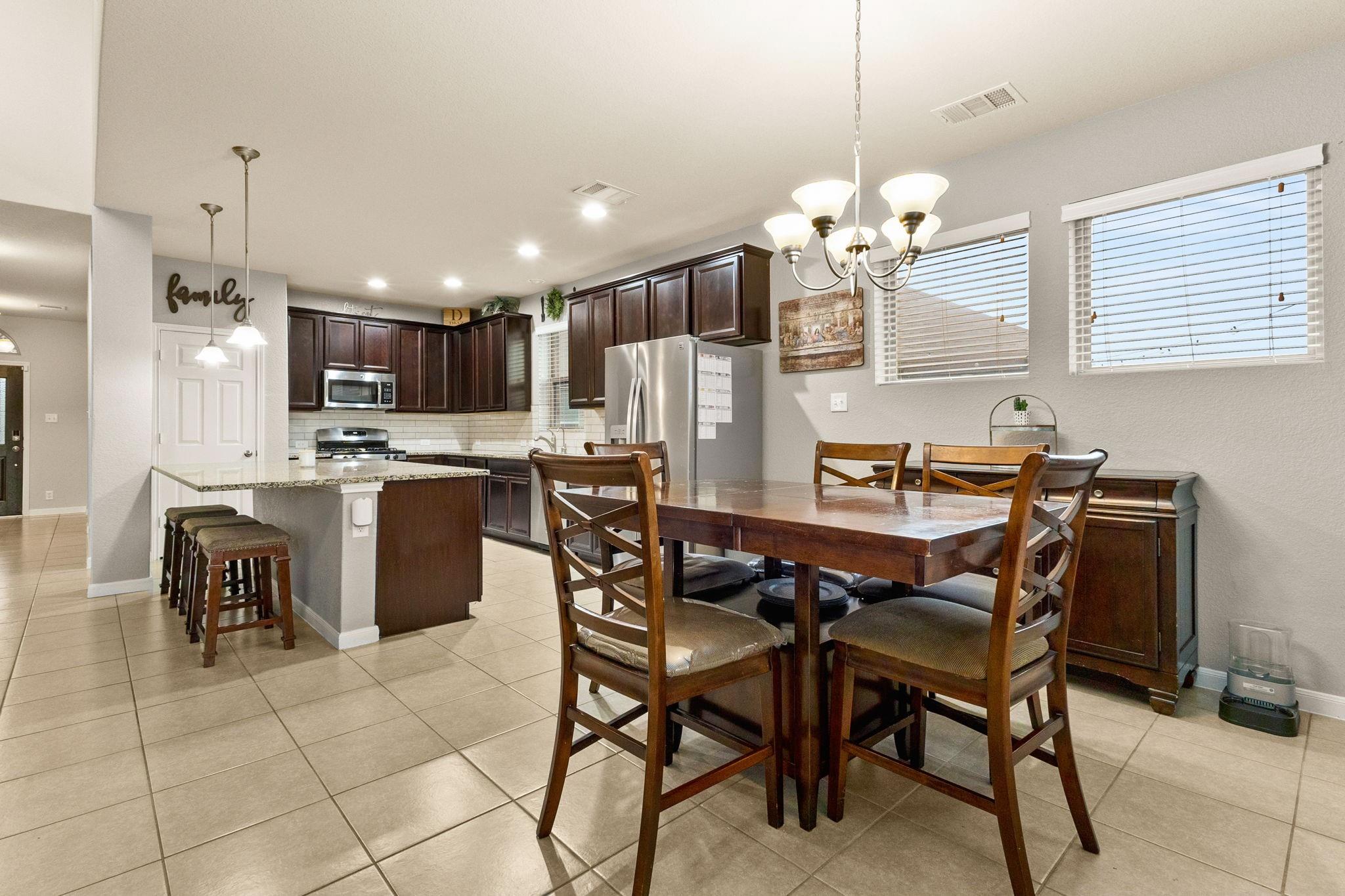 Image 10 of 29 For 612 Ridgemeadow Dr