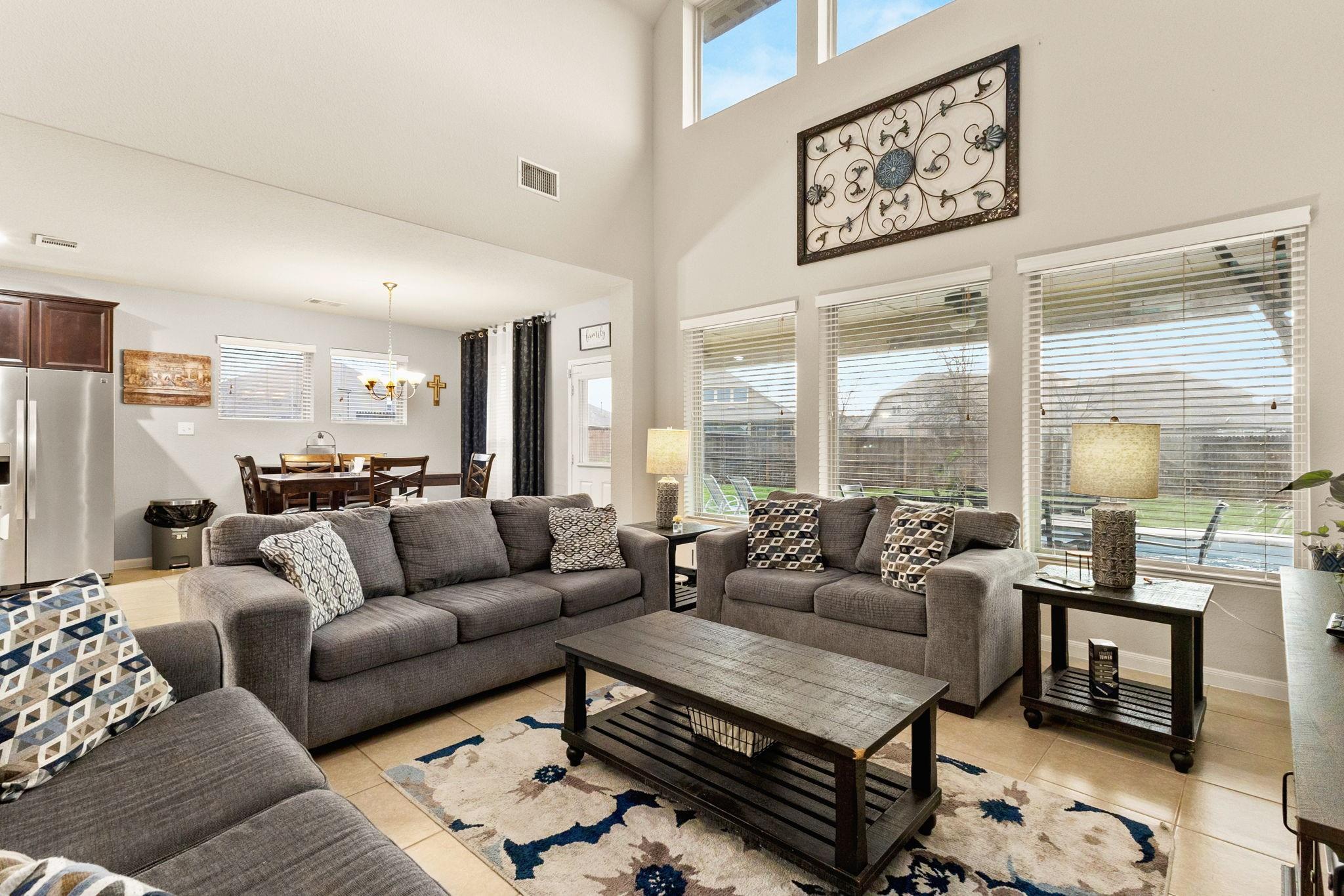 Image 5 of 29 For 612 Ridgemeadow Dr