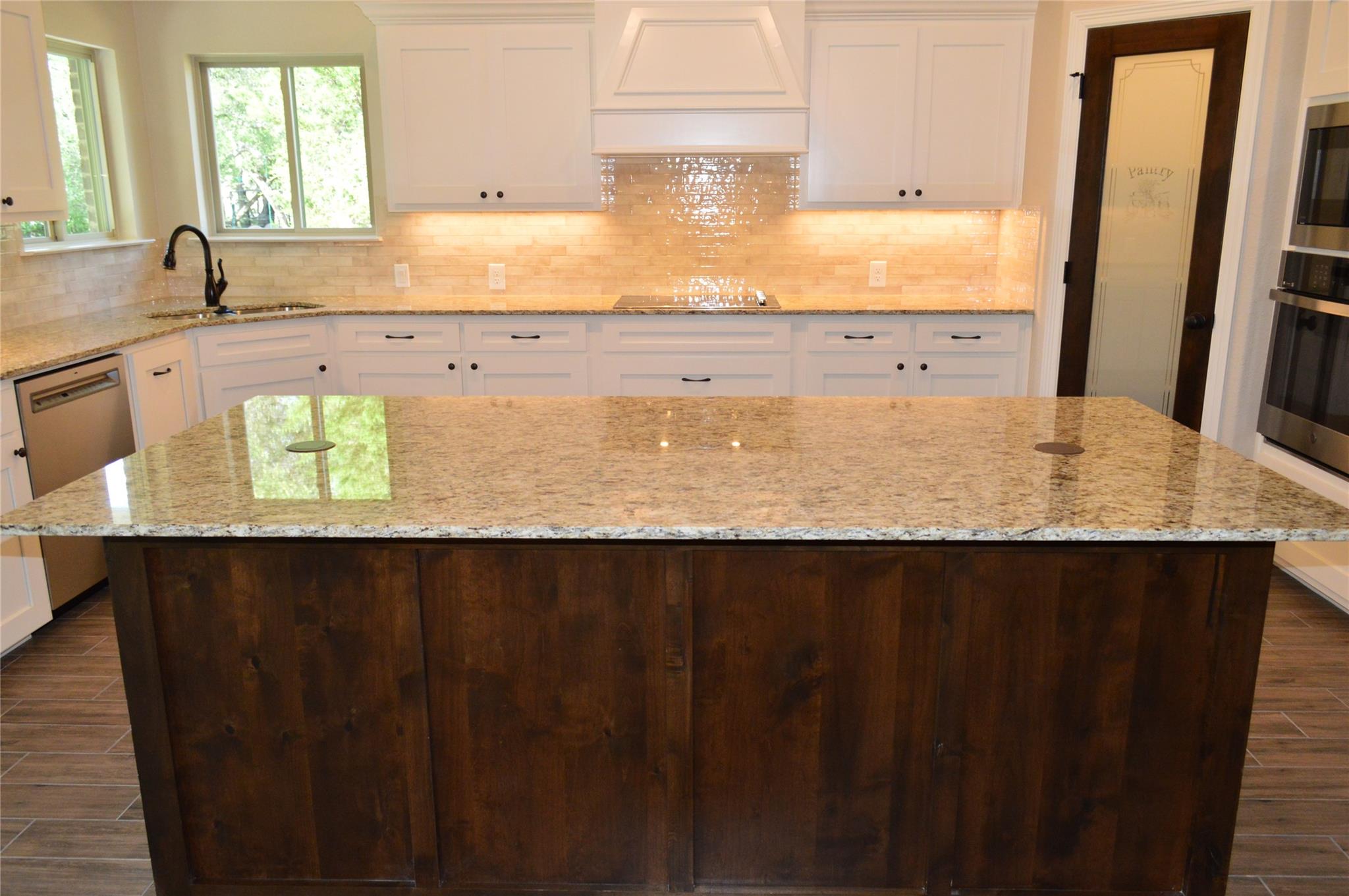 Image 18 of 40 For 850 County Road 3152