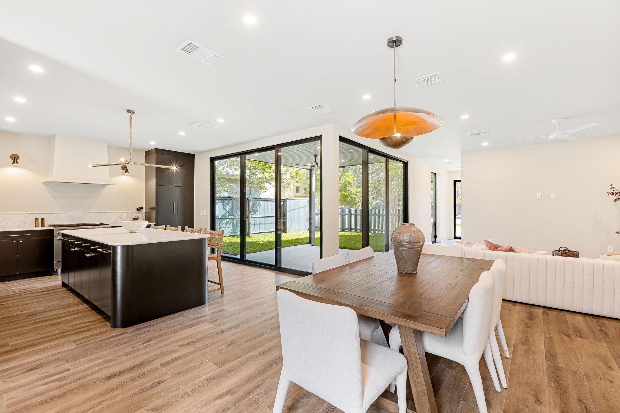 Image 18 of 40 For 4412 Banister Ln 1