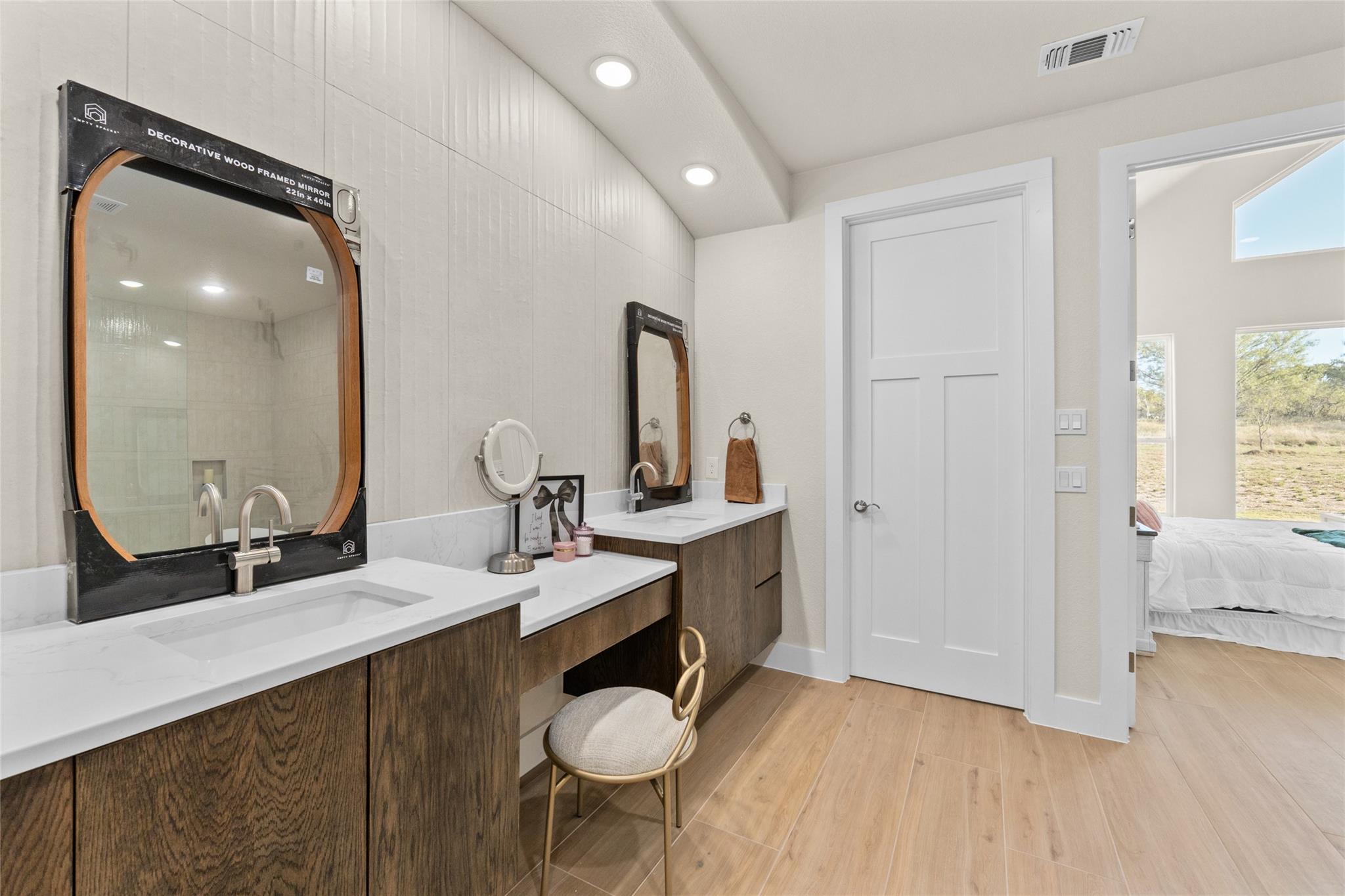 Image 21 of 35 For 549 County Road 3152