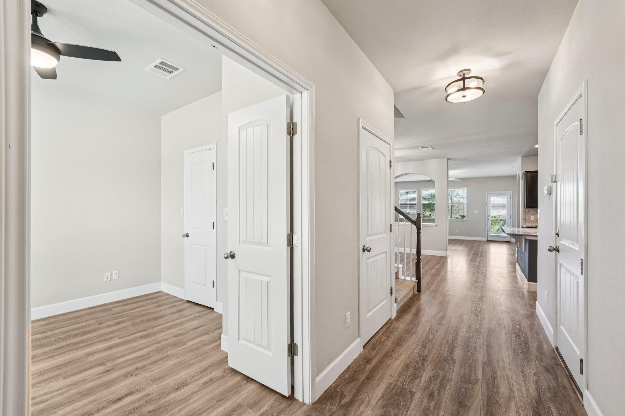 Image 3 of 31 For 210 Dowdy Cv