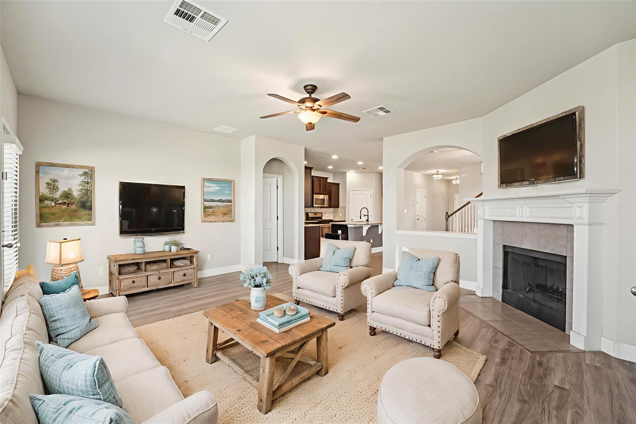 Image 8 of 31 For 210 Dowdy Cv