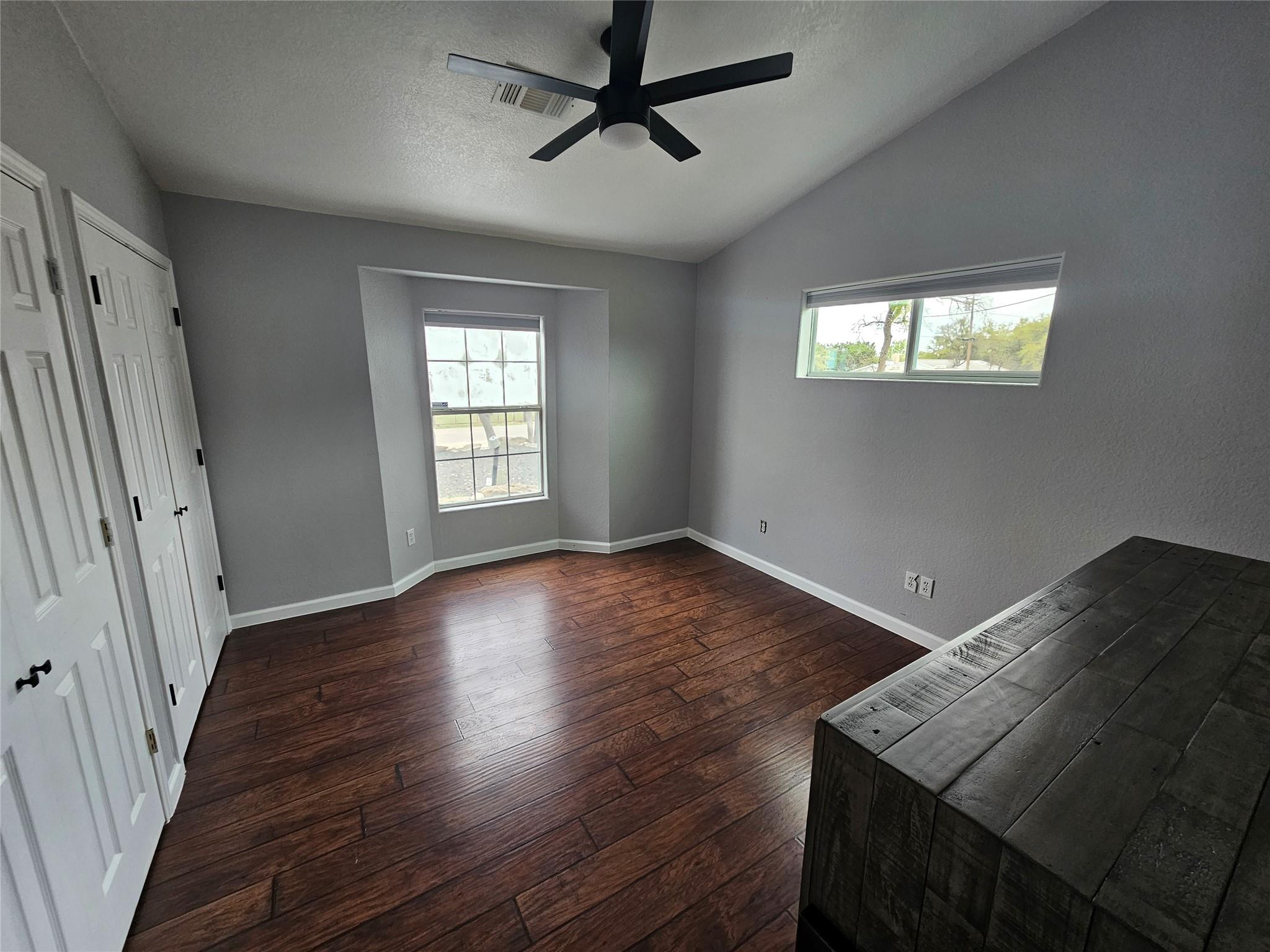 Image 11 of 29 For 1265 Bob White Dr