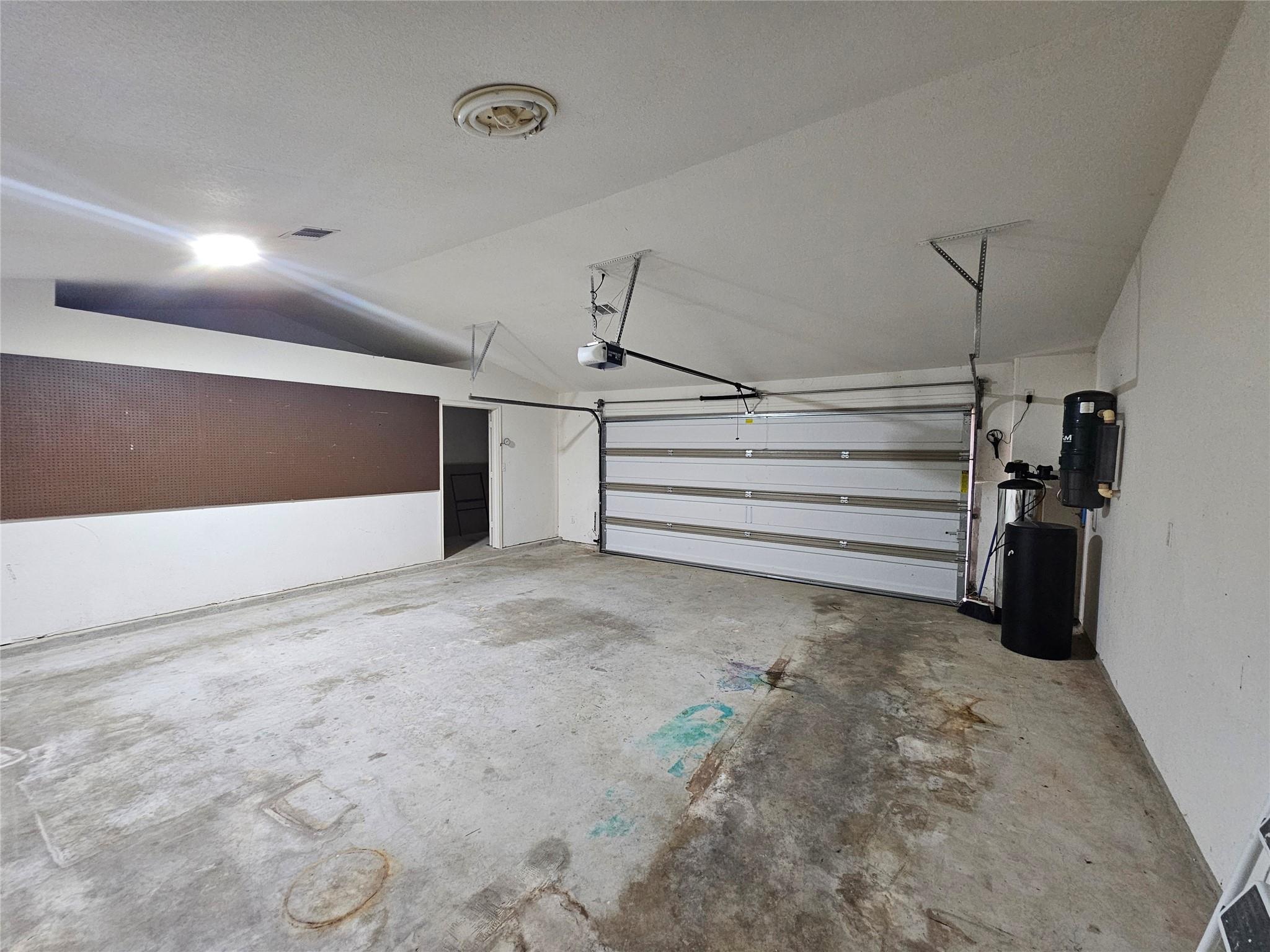 Image 20 of 29 For 1265 Bob White Dr