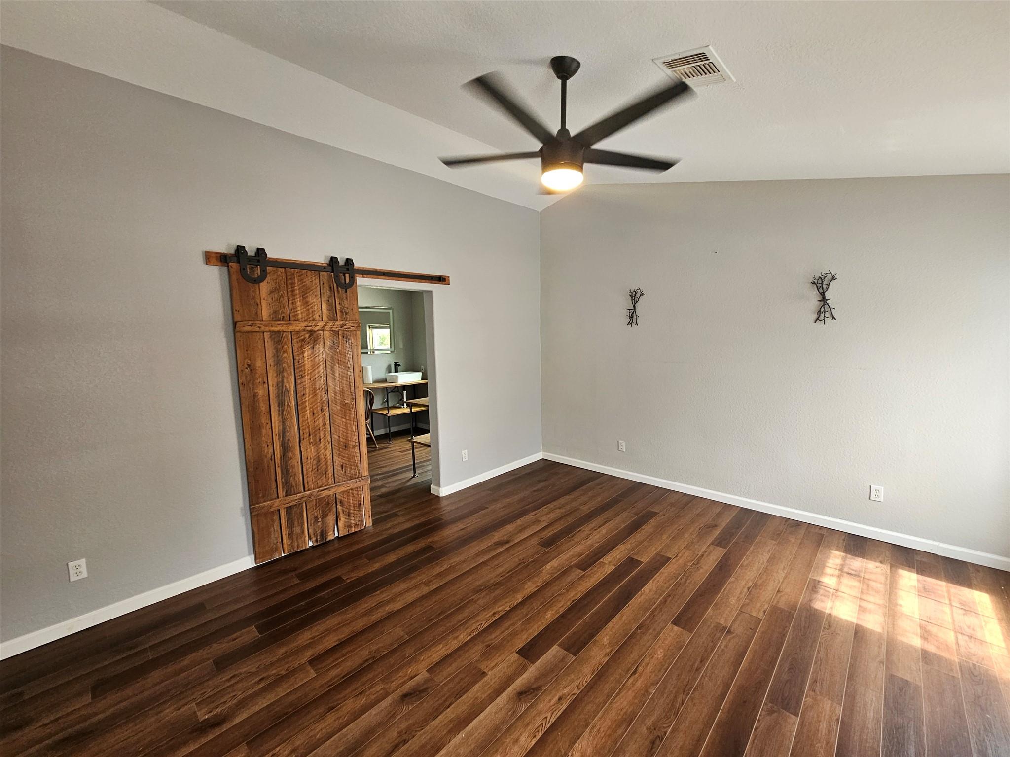 Image 23 of 29 For 1265 Bob White Dr