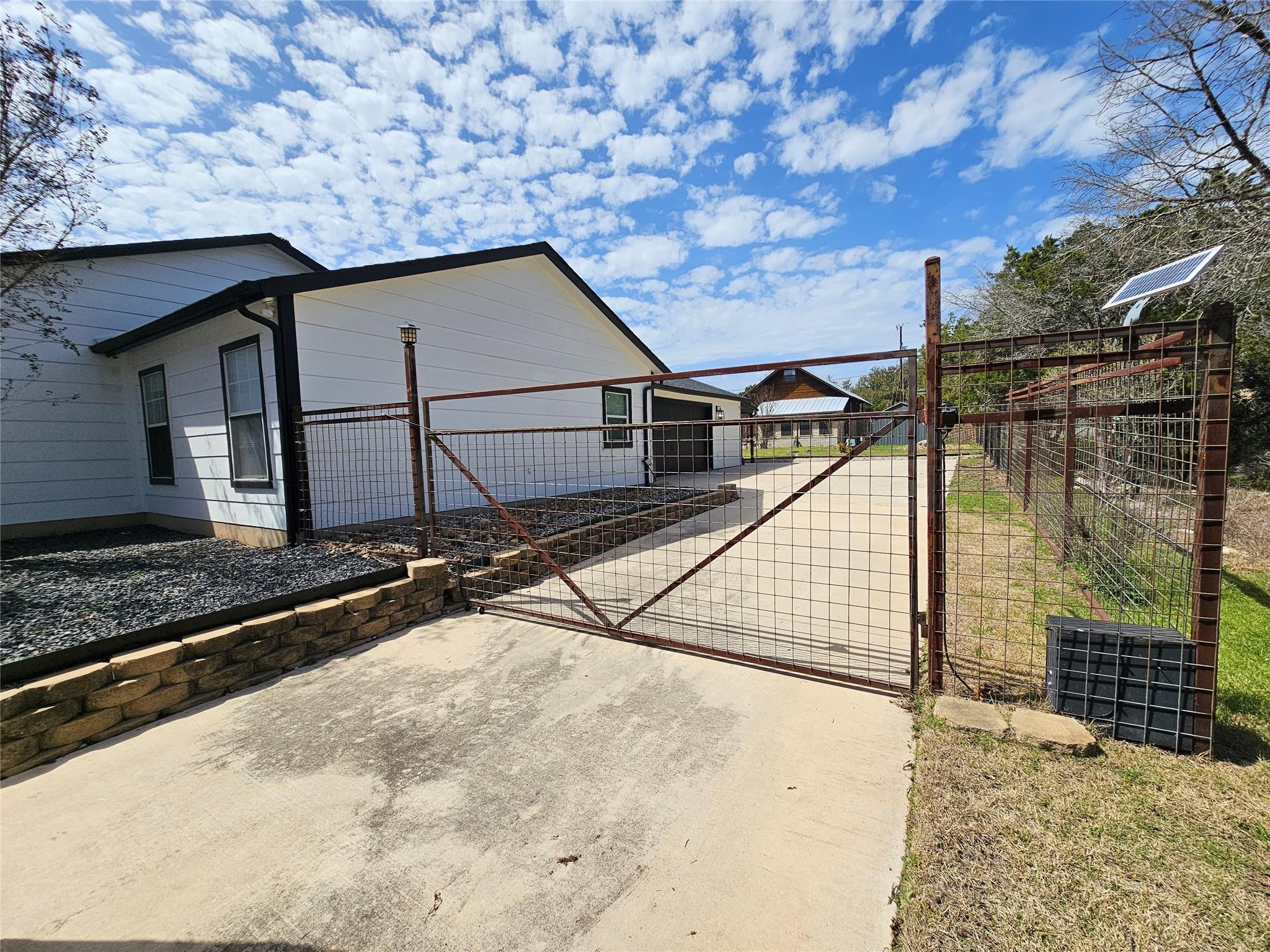 Image 3 of 29 For 1265 Bob White Dr