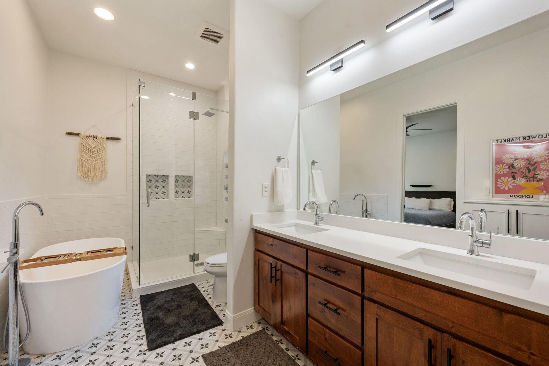 Image 25 of 40 For 124 Hoskins Trail Trl