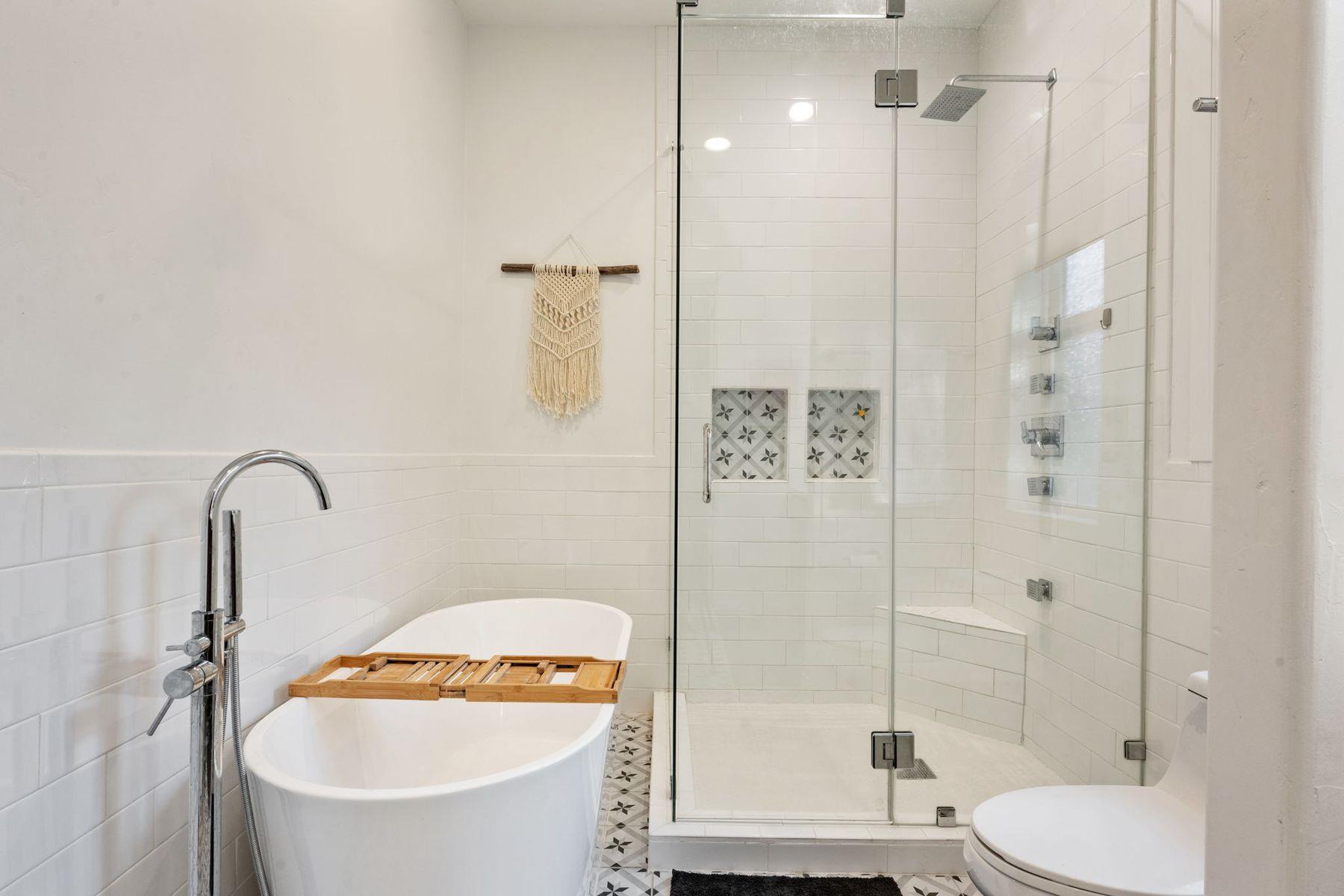 Image 26 of 40 For 124 Hoskins Trail Trl