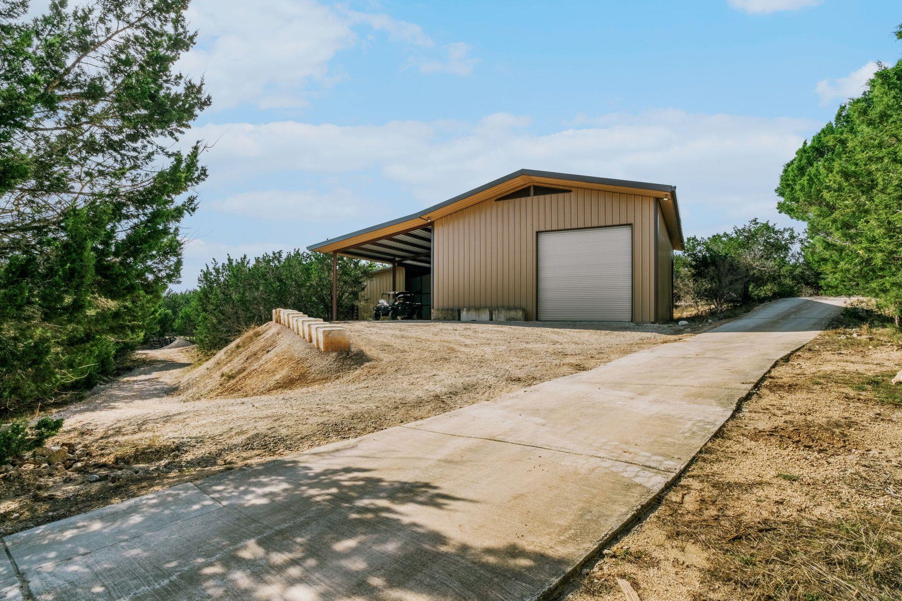 Image 34 of 40 For 124 Hoskins Trail Trl