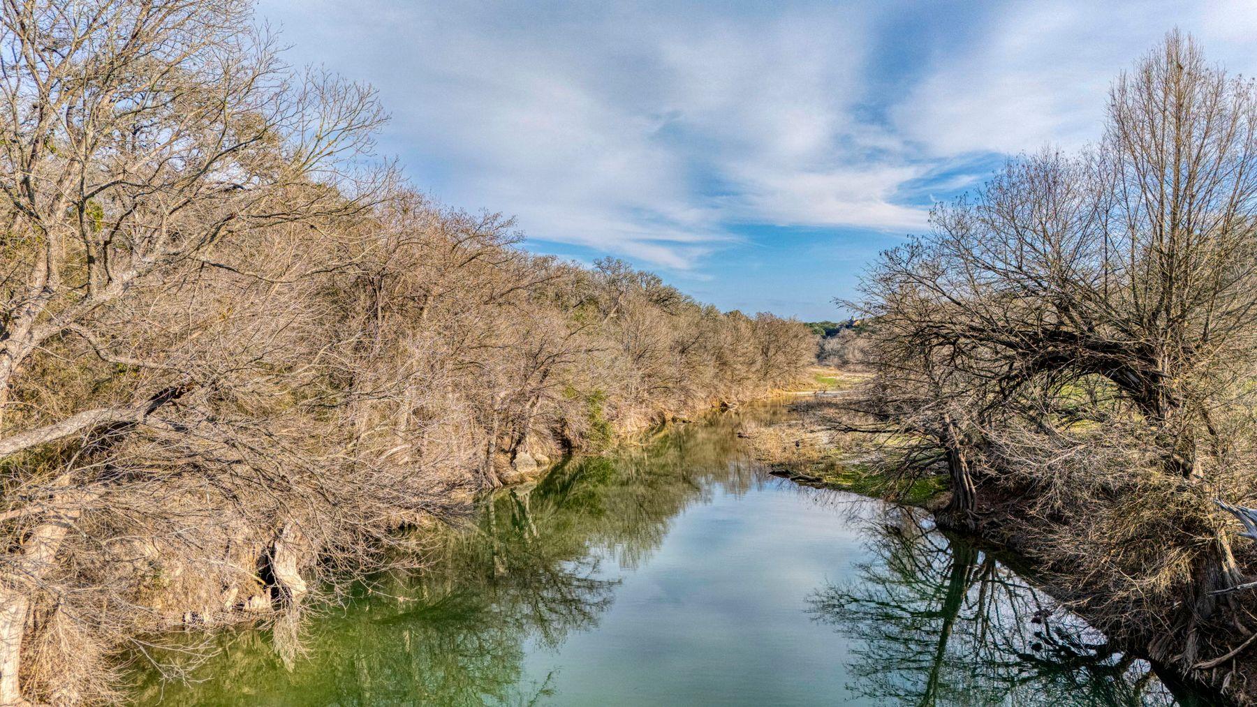 Image 36 of 40 For 124 Hoskins Trail Trl