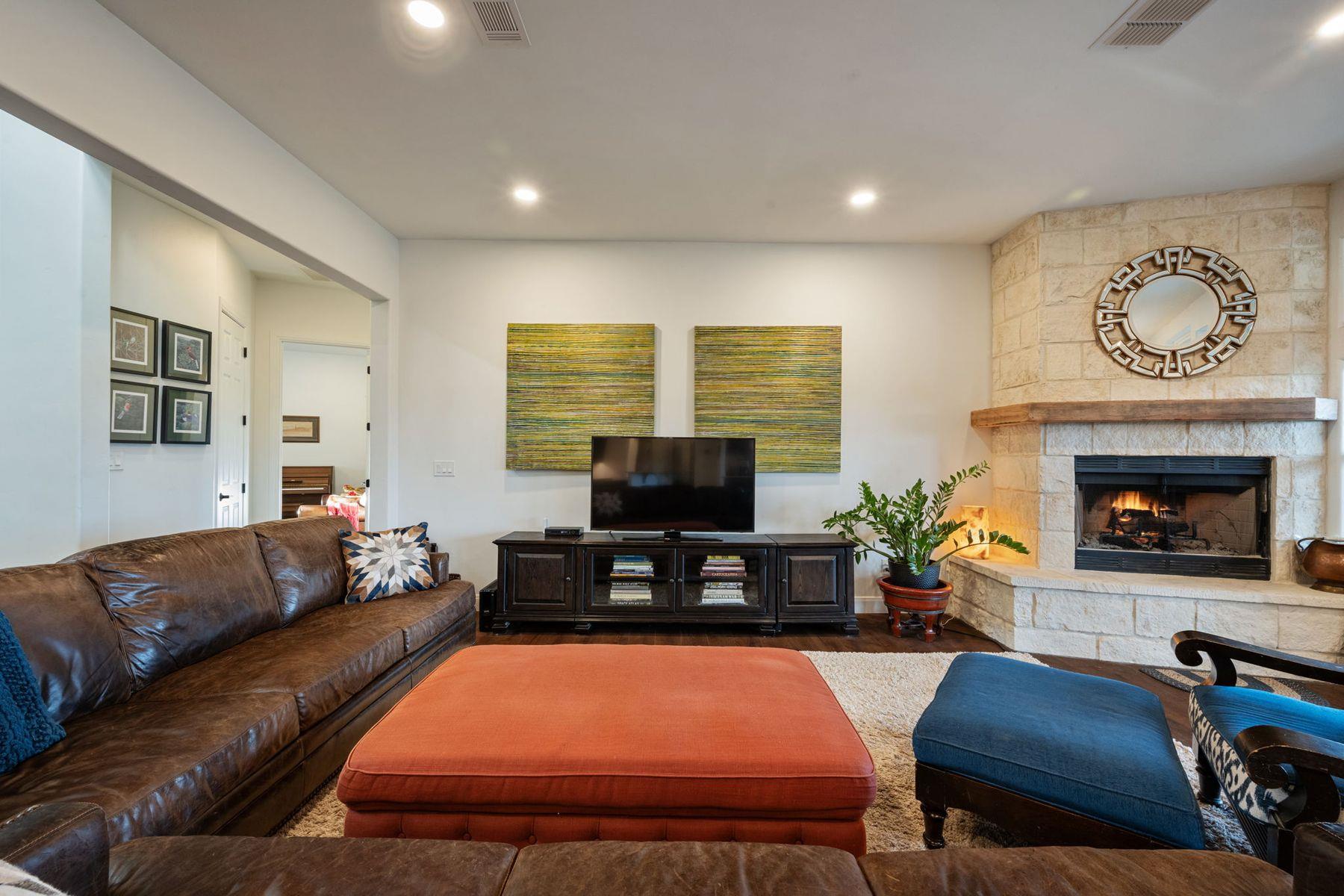 Image 8 of 40 For 124 Hoskins Trail Trl