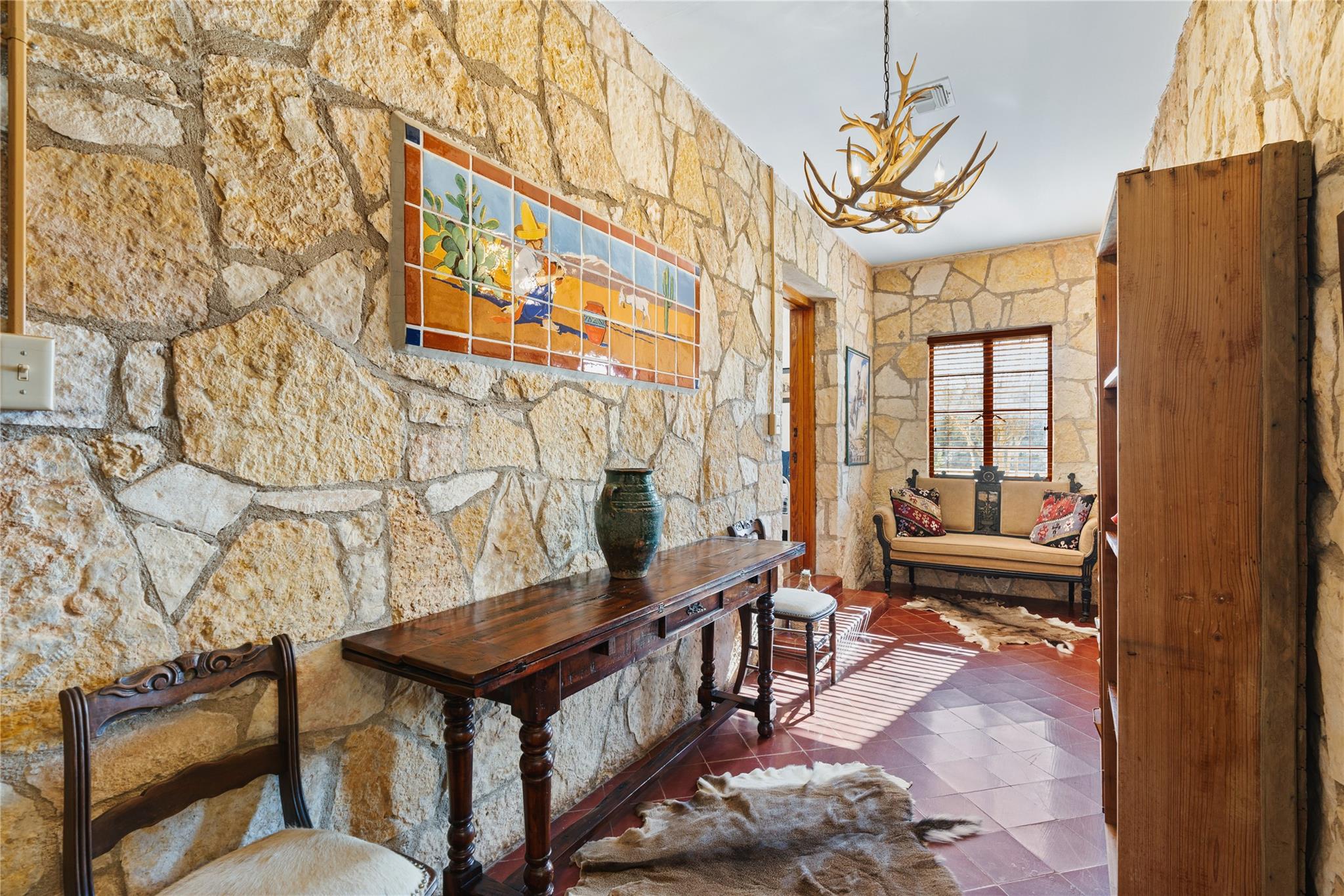 Image 13 of 25 For 5322 State Hwy 16 N