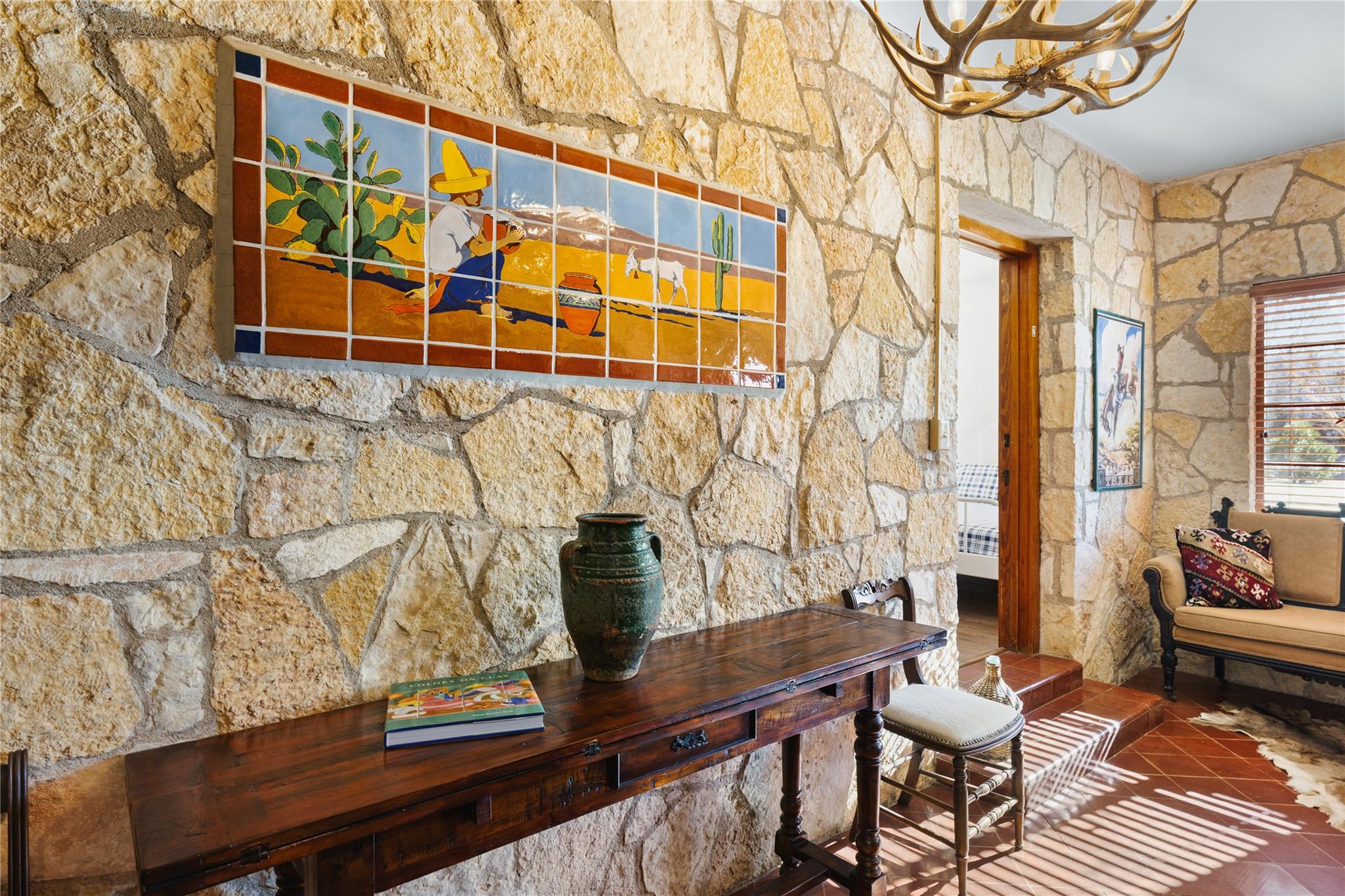 Image 4 of 25 For 5322 State Hwy 16 N