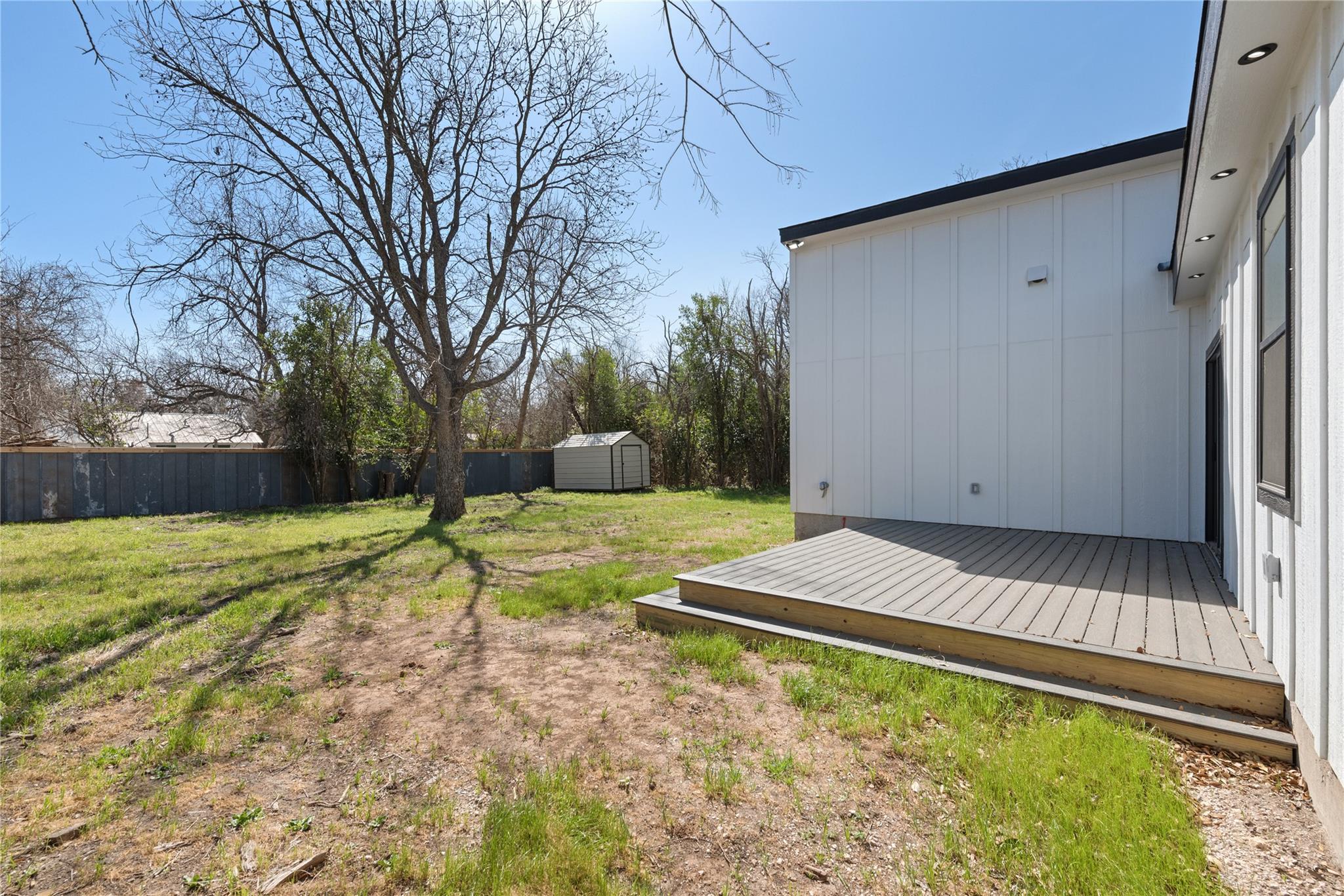 Image 29 of 36 For 204 Avenue J