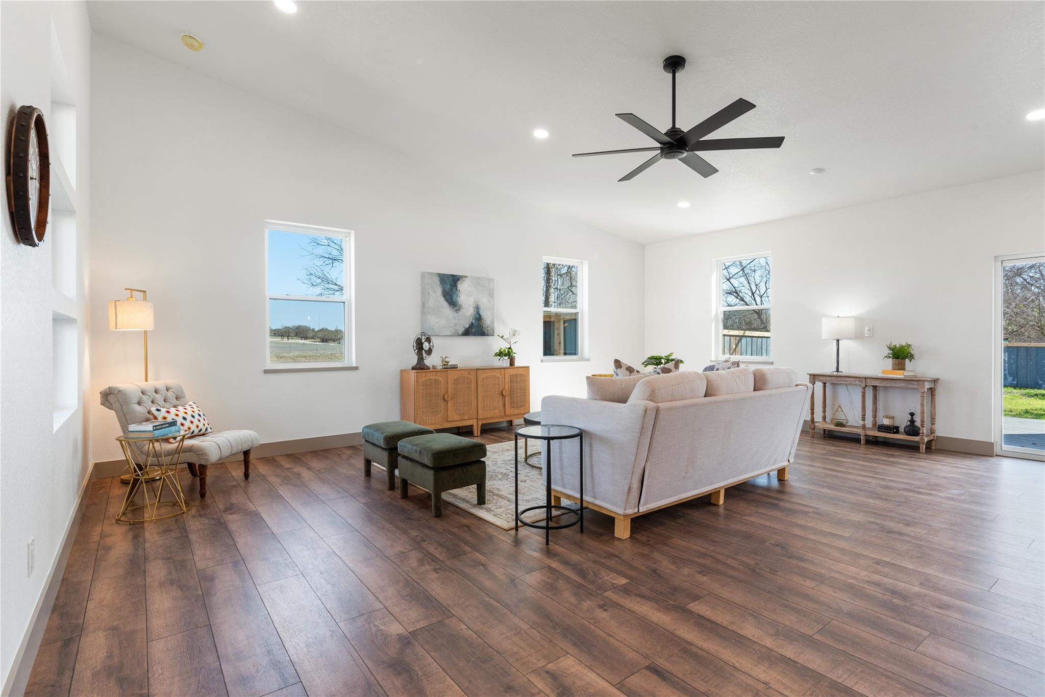 Image 6 of 36 For 204 Avenue J