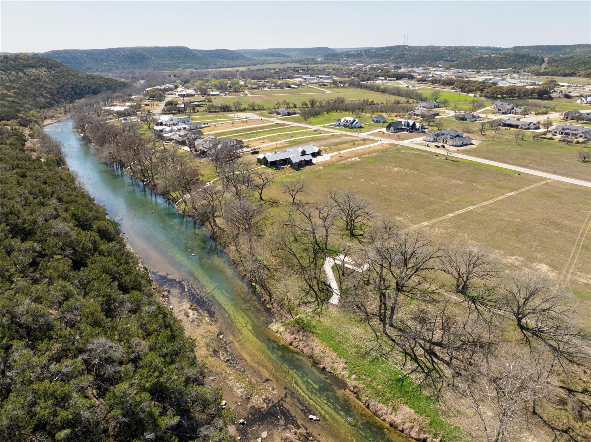 Image 4 of 14 For 865 Bingham Ln