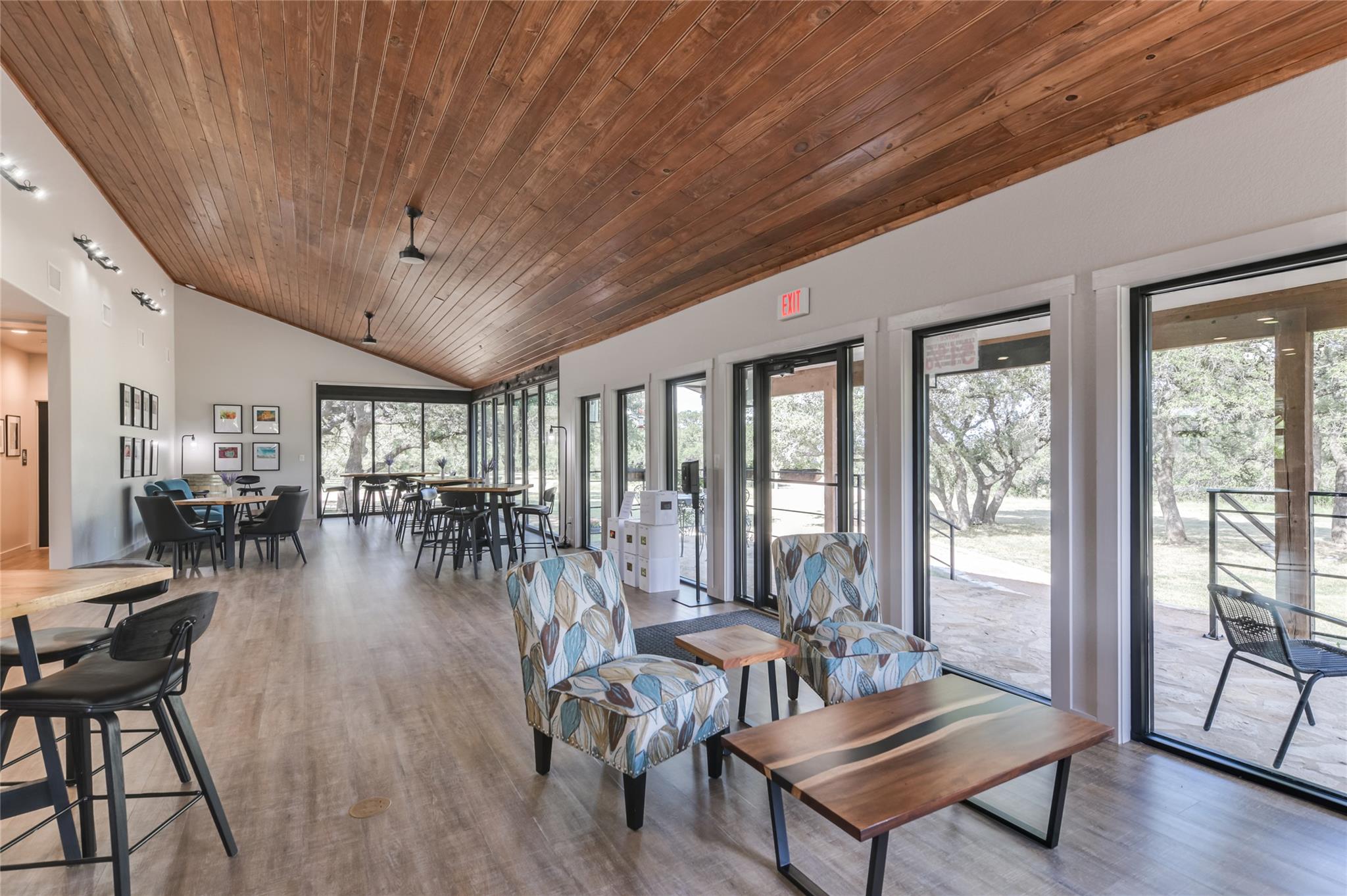 Image 10 of 40 For 683 Ranch Road 1320