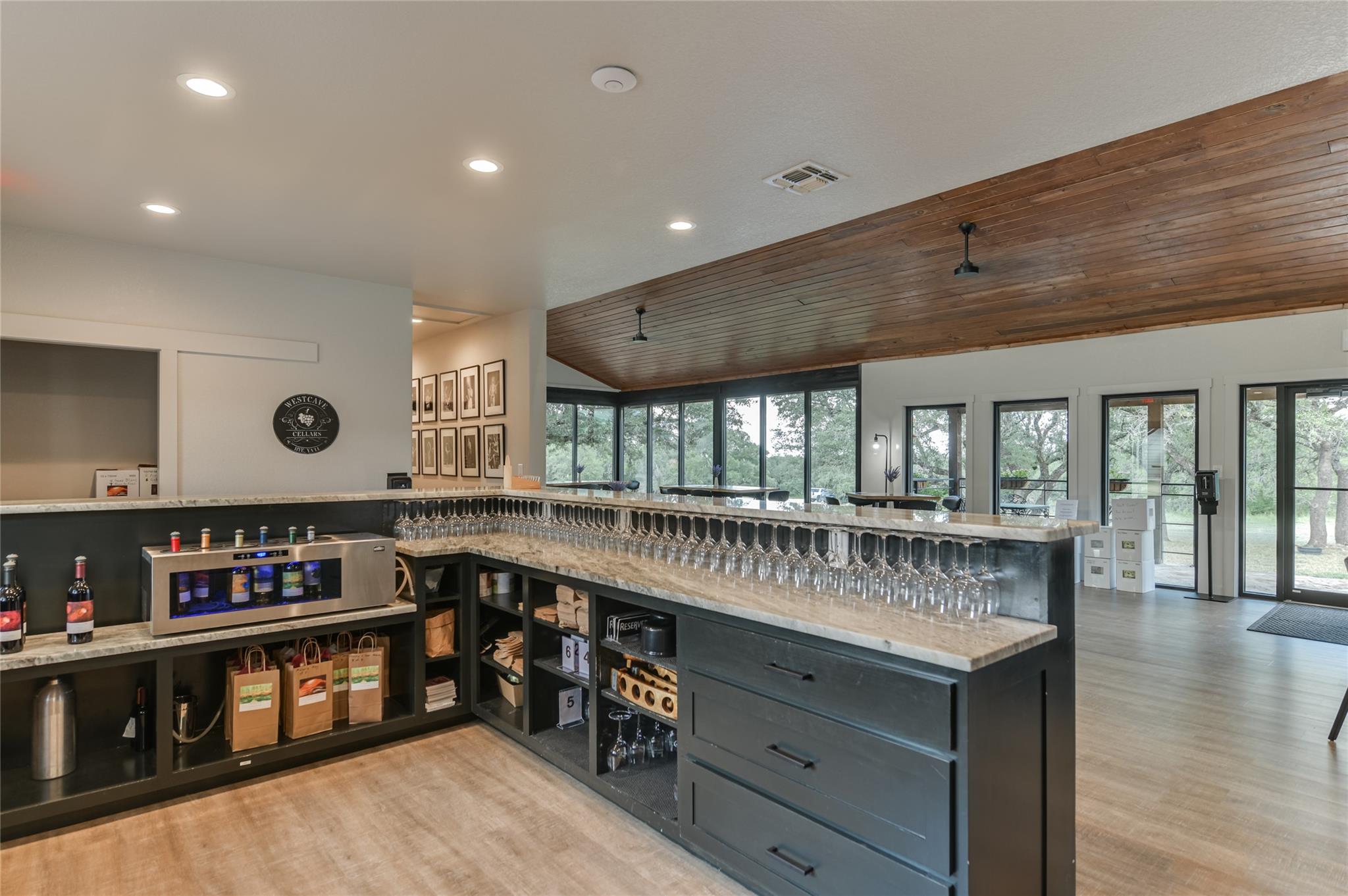 Image 13 of 40 For 683 Ranch Road 1320