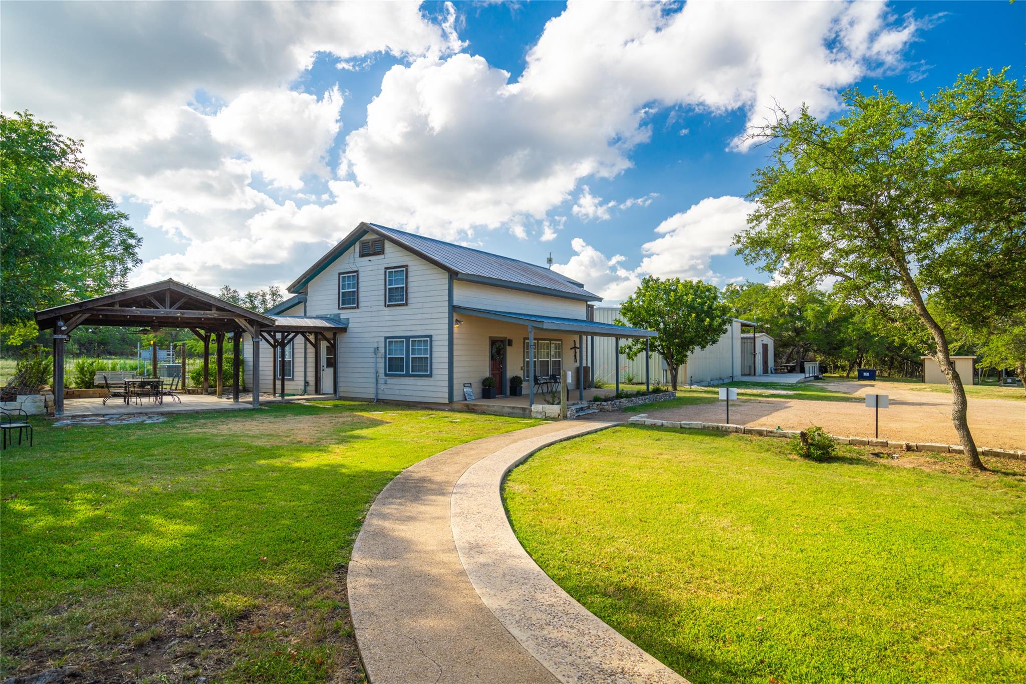 Image 19 of 40 For 683 Ranch Road 1320