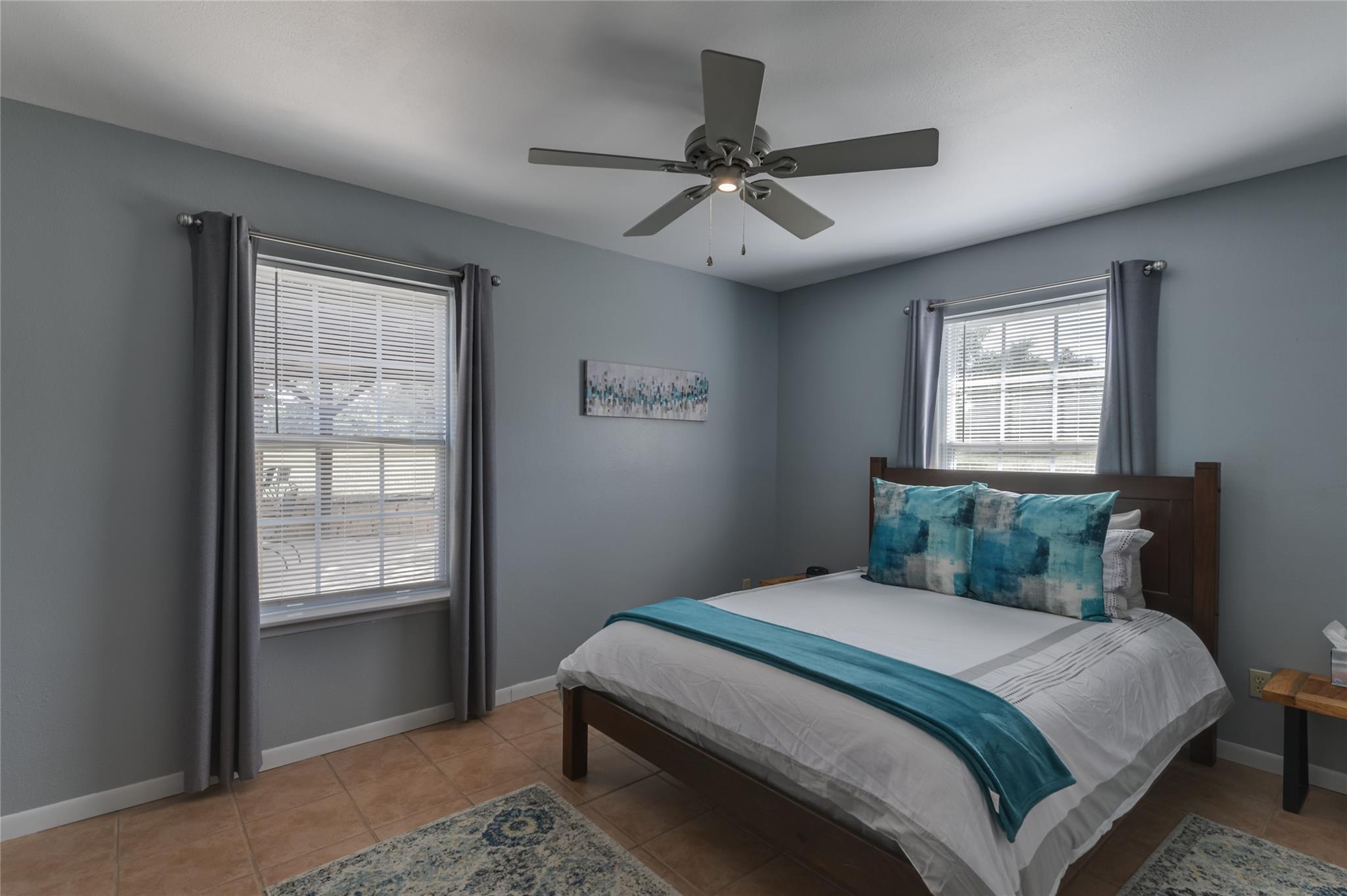 Image 24 of 40 For 683 Ranch Road 1320