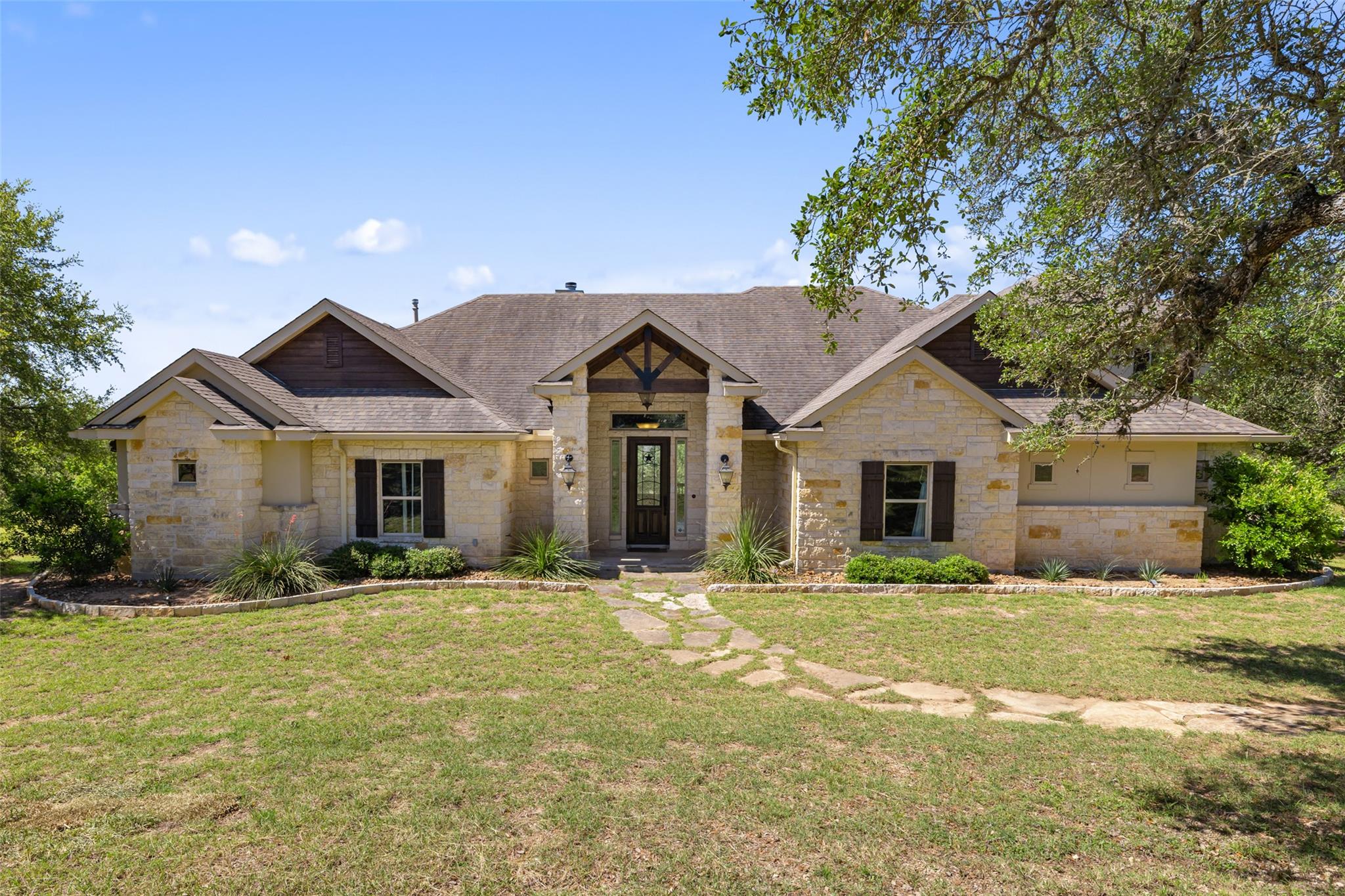 Details for 306 Anns Way, Blanco, TX 78606