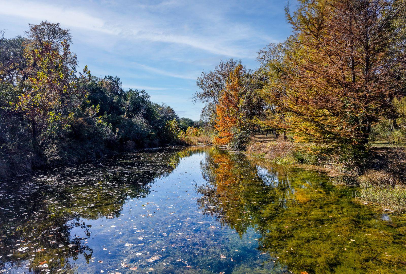 Image 2 of 33 For 197 Little River Ln