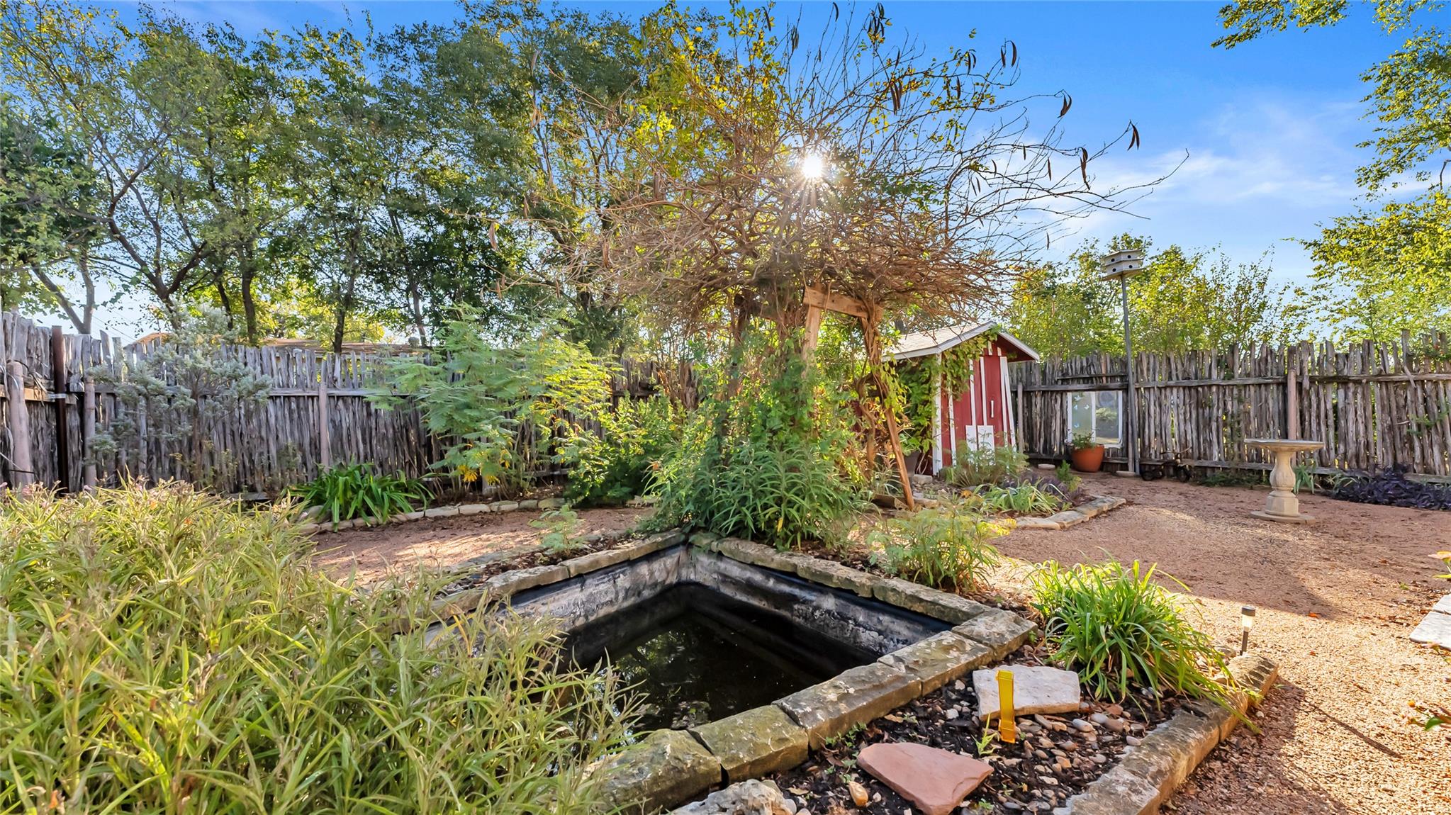 Image 22 of 34 For 309 Boundary St