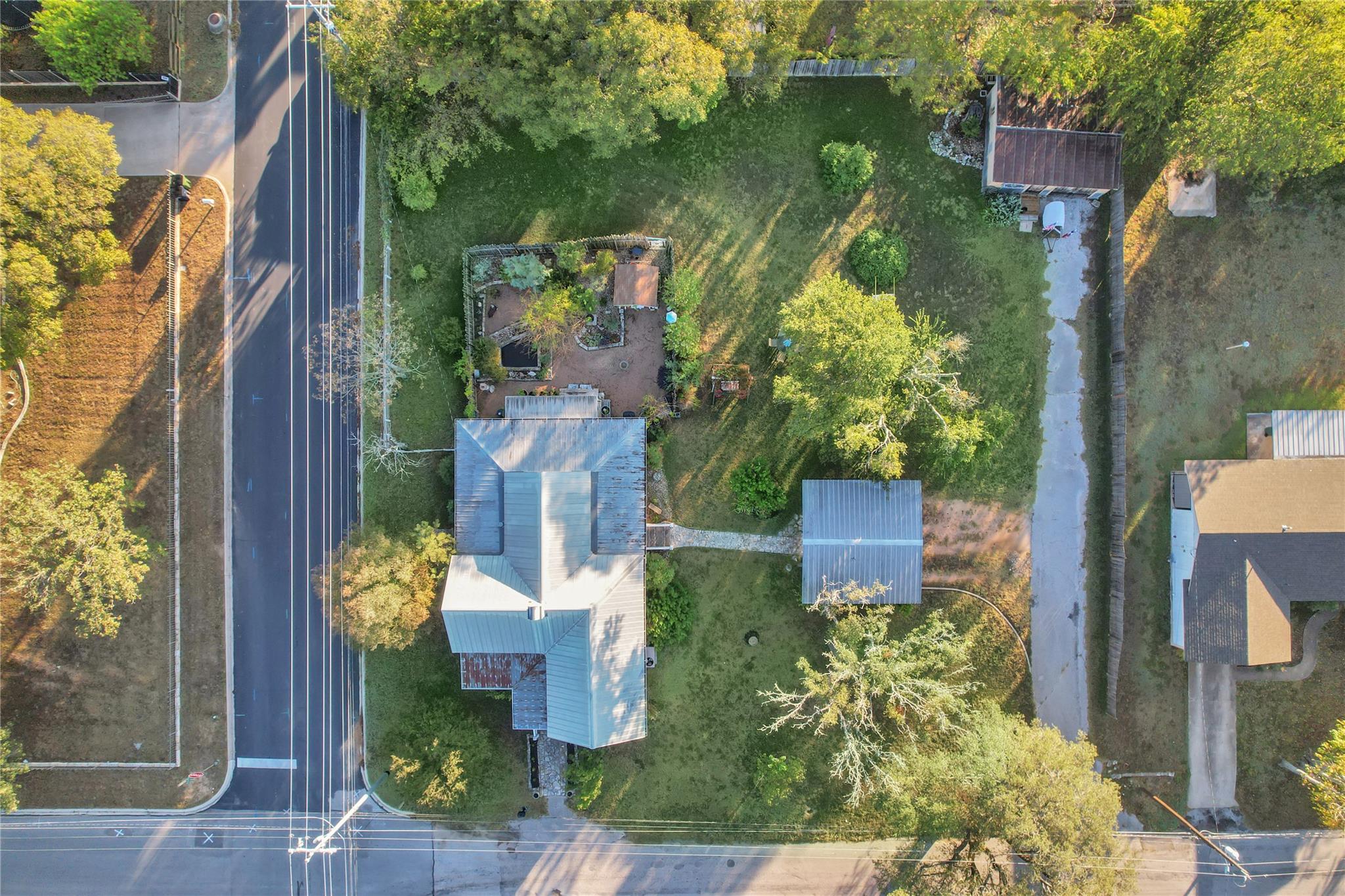 Image 33 of 34 For 309 Boundary St