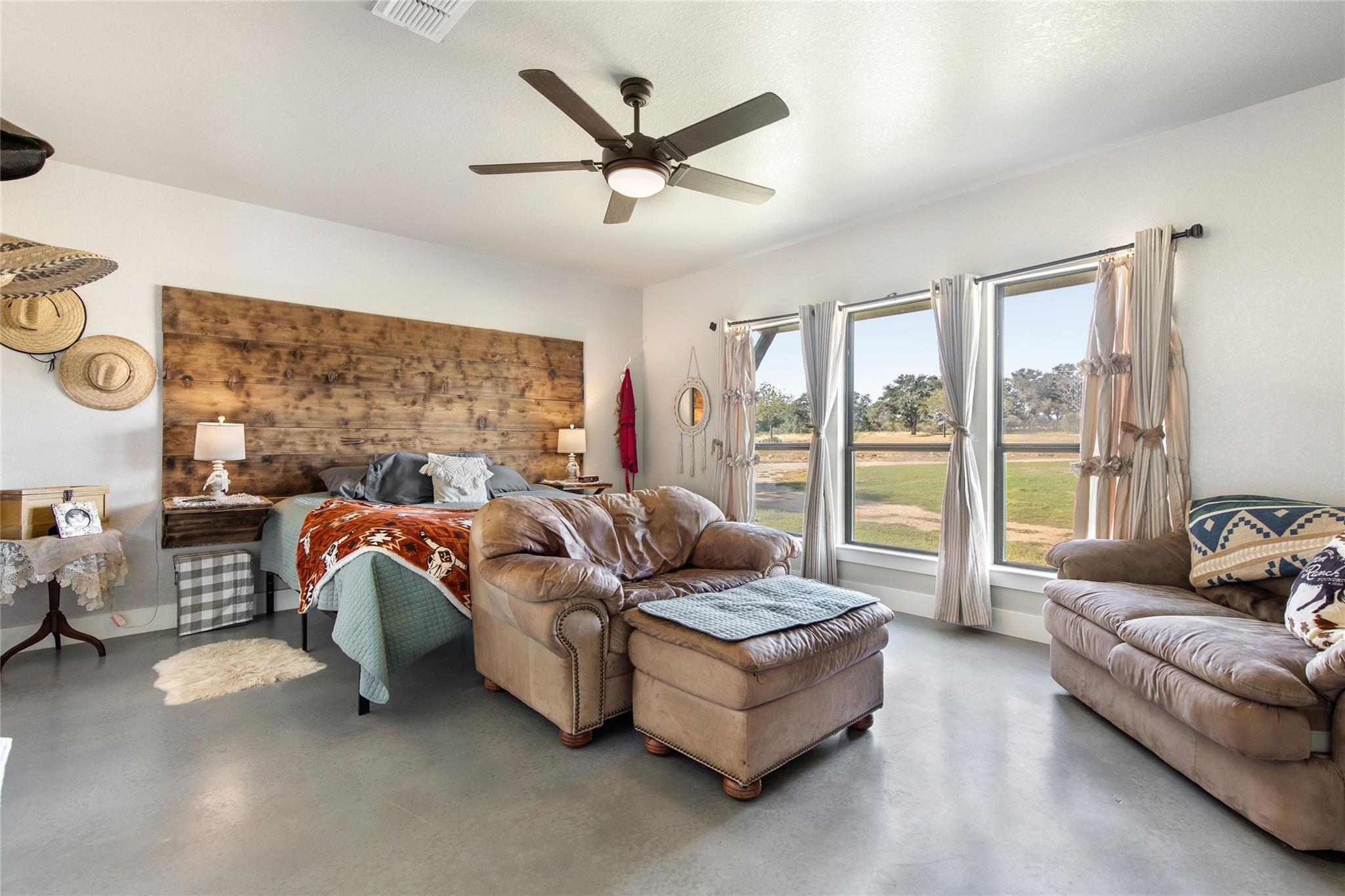 Image 13 of 39 For 164 Lake On Flat Creek Dr