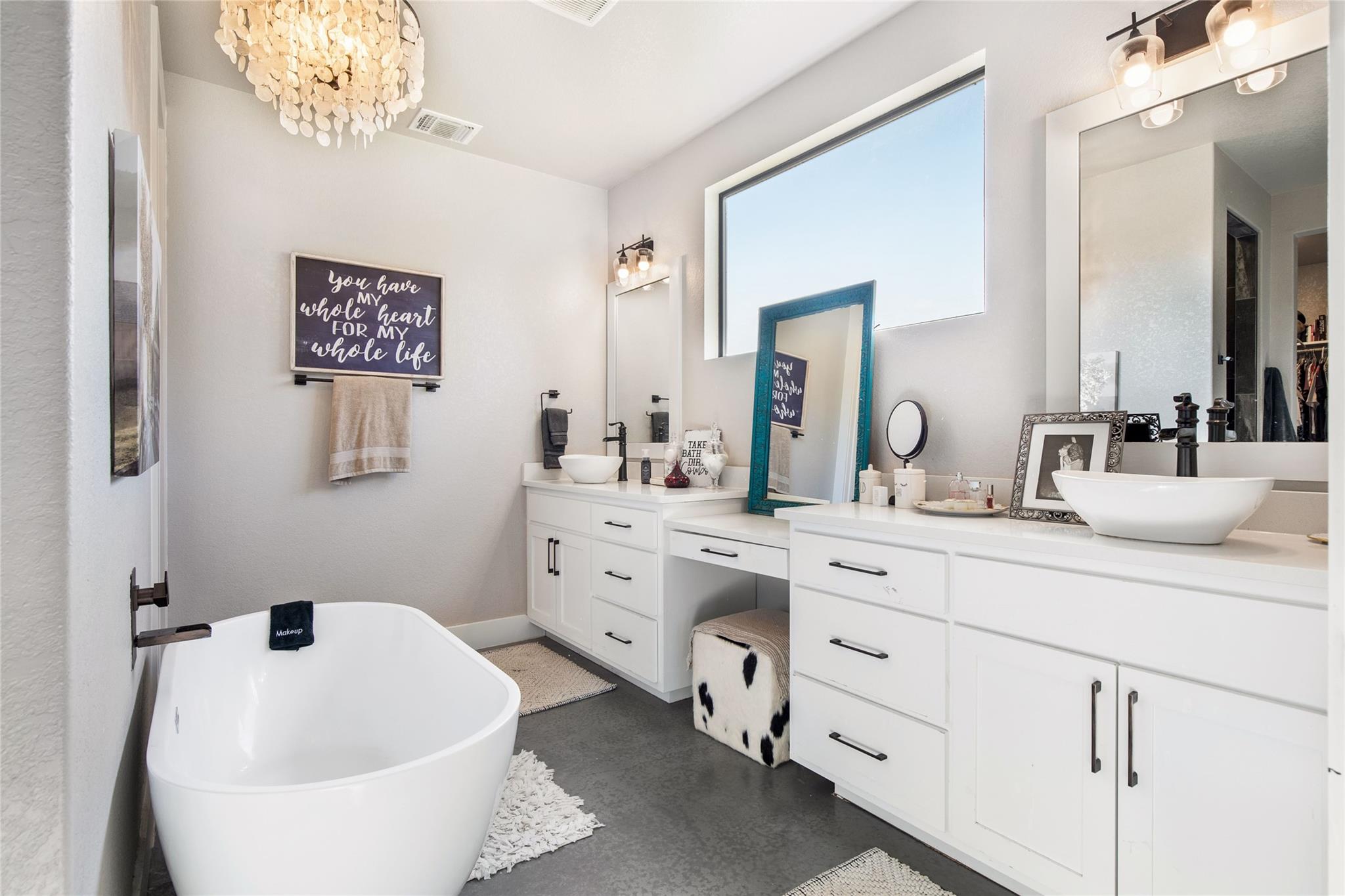 Image 15 of 39 For 164 Lake On Flat Creek Dr