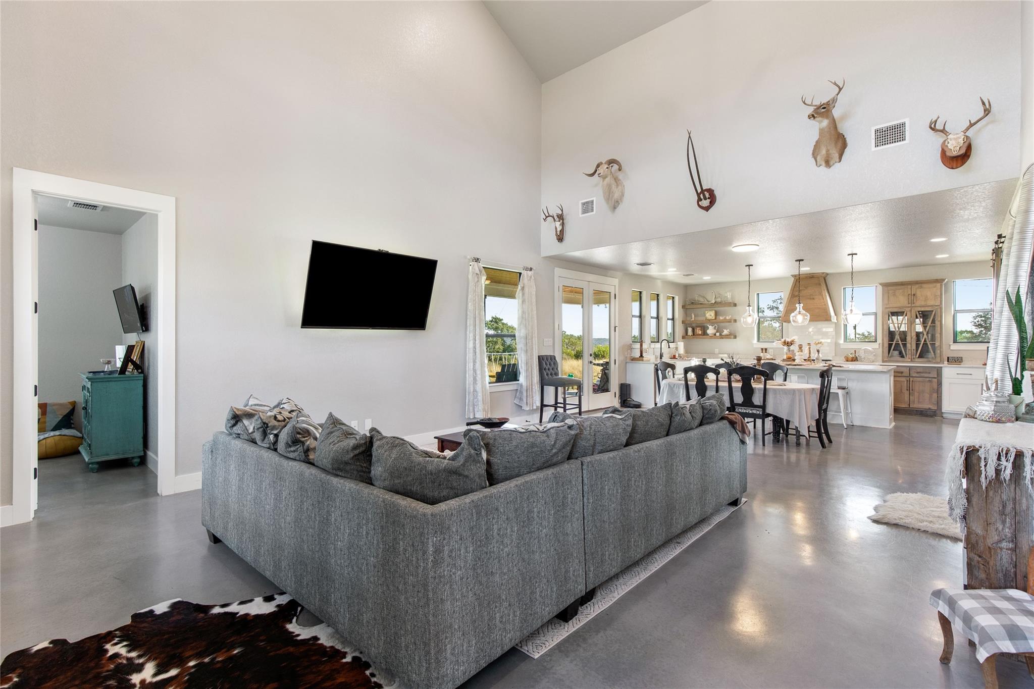 Image 8 of 39 For 164 Lake On Flat Creek Dr