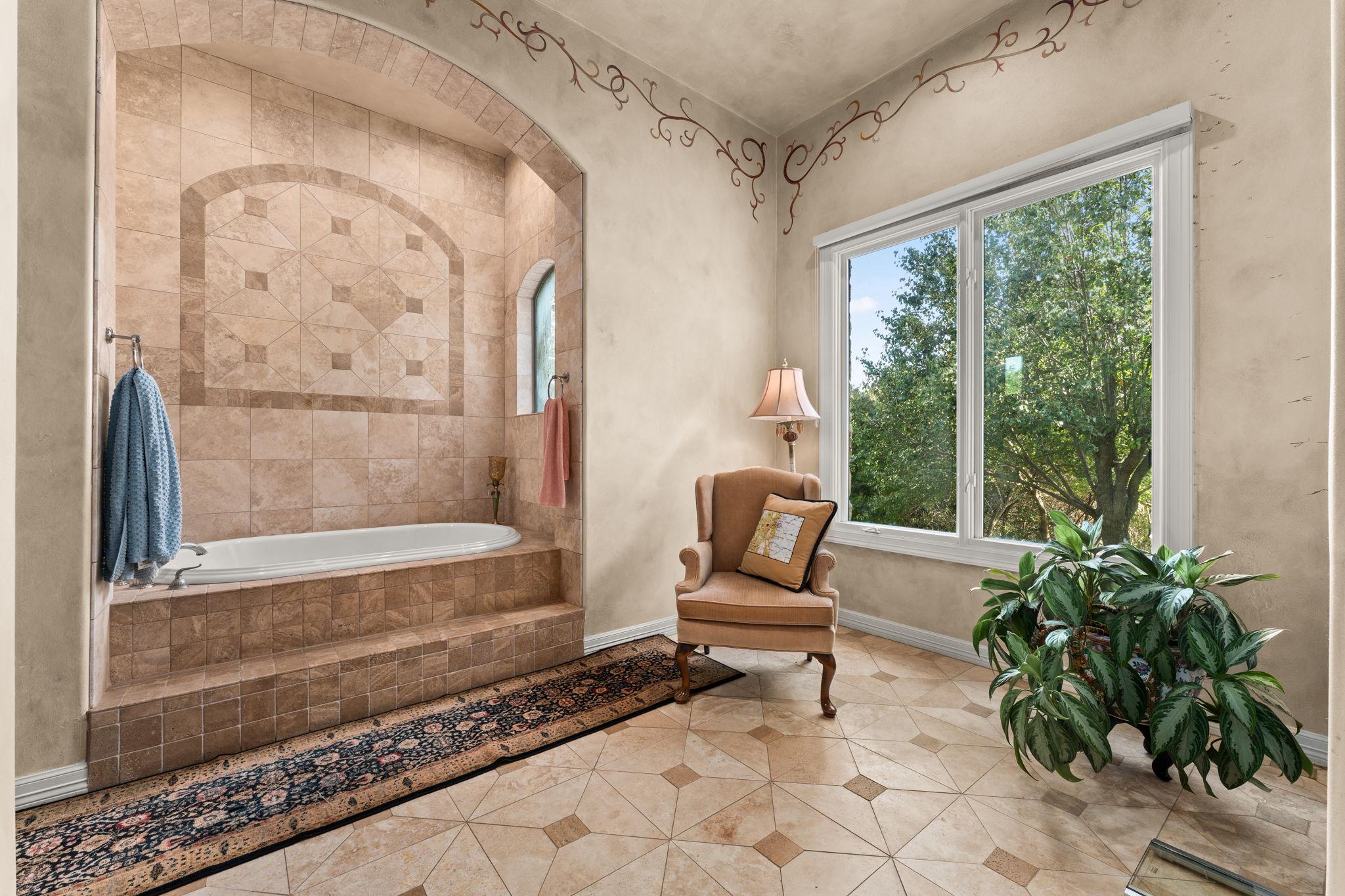 Image 16 of 32 For 201 Bella Cima Dr