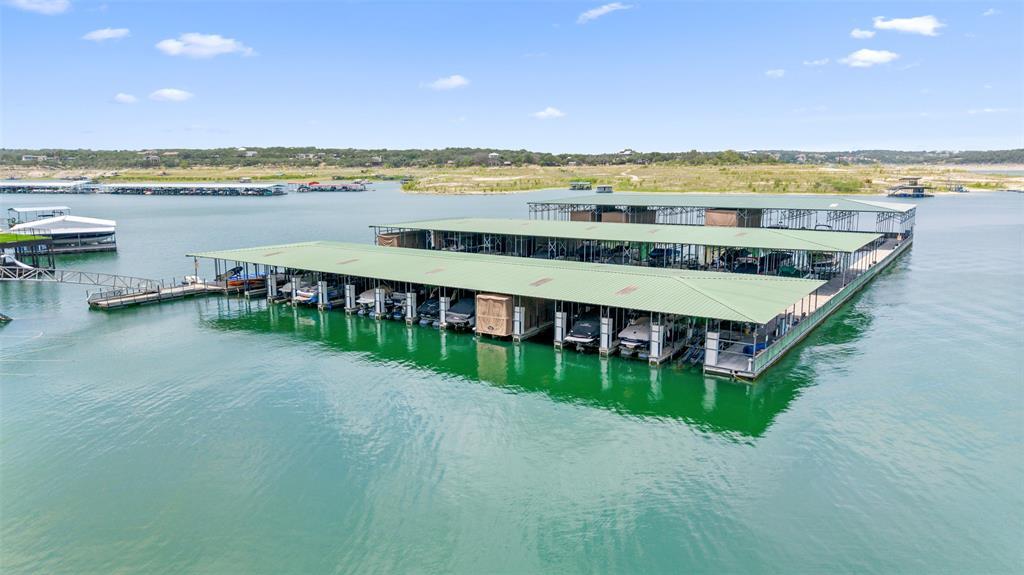 Image 29 of 32 For 201 Bella Cima Dr