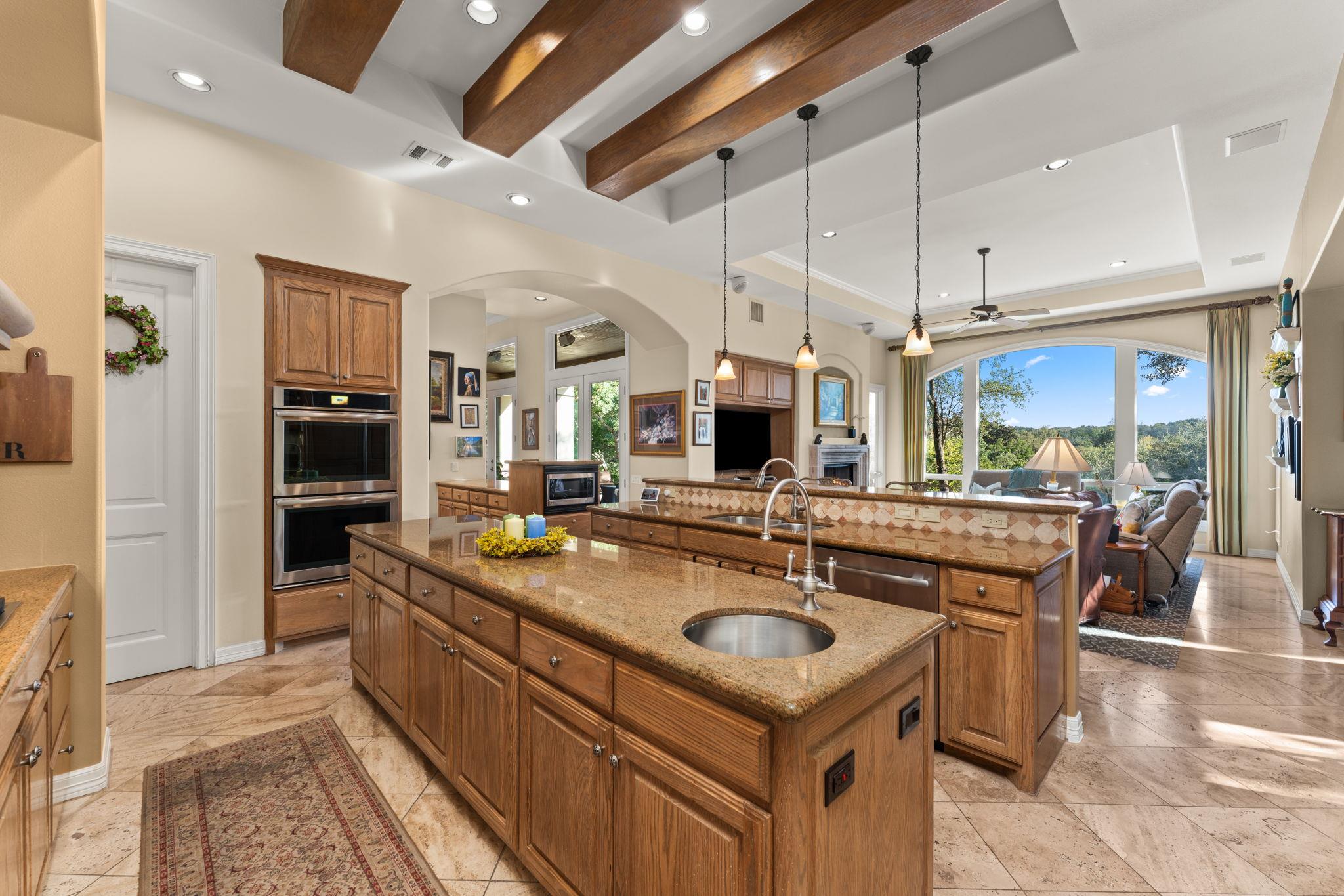 Image 9 of 32 For 201 Bella Cima Dr