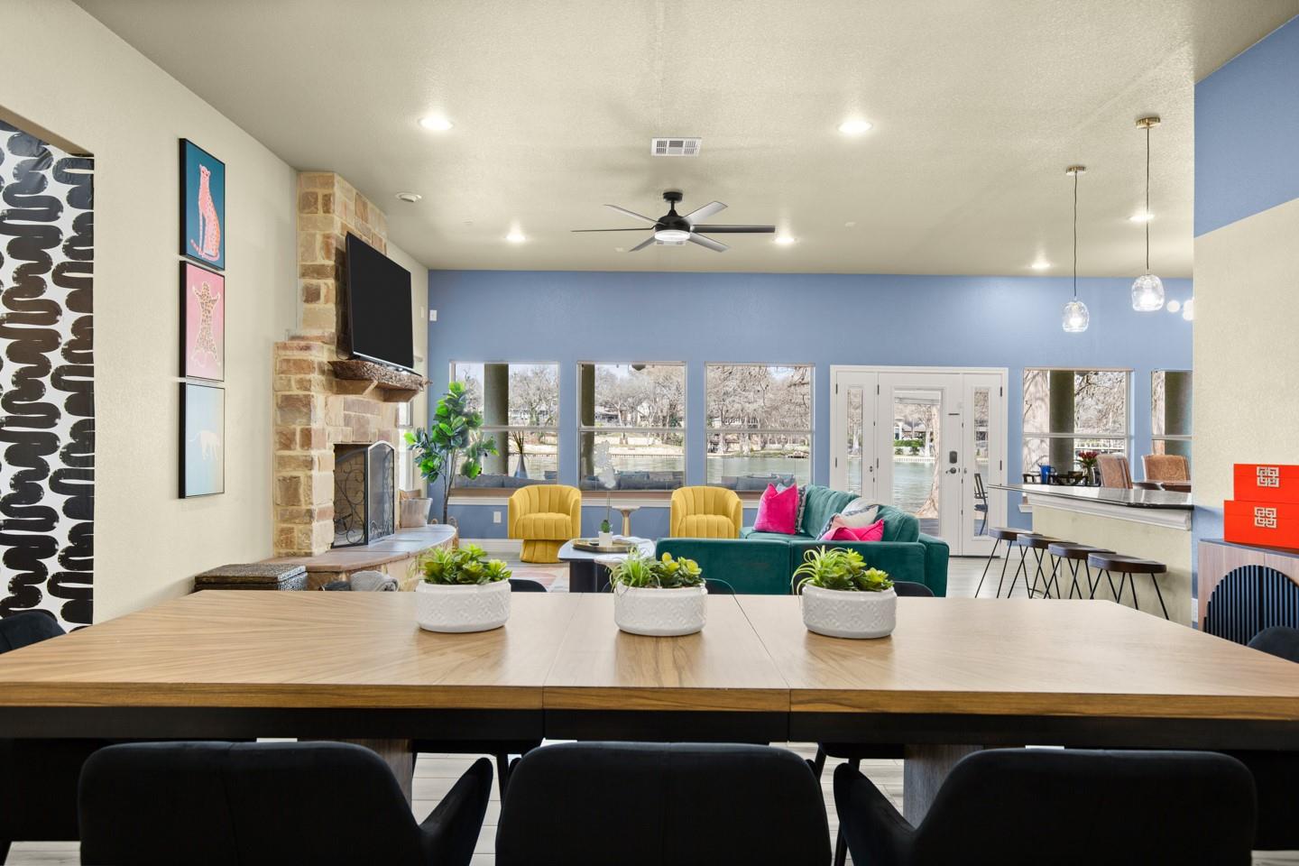 Image 21 of 40 For 1317 Zipp Rd