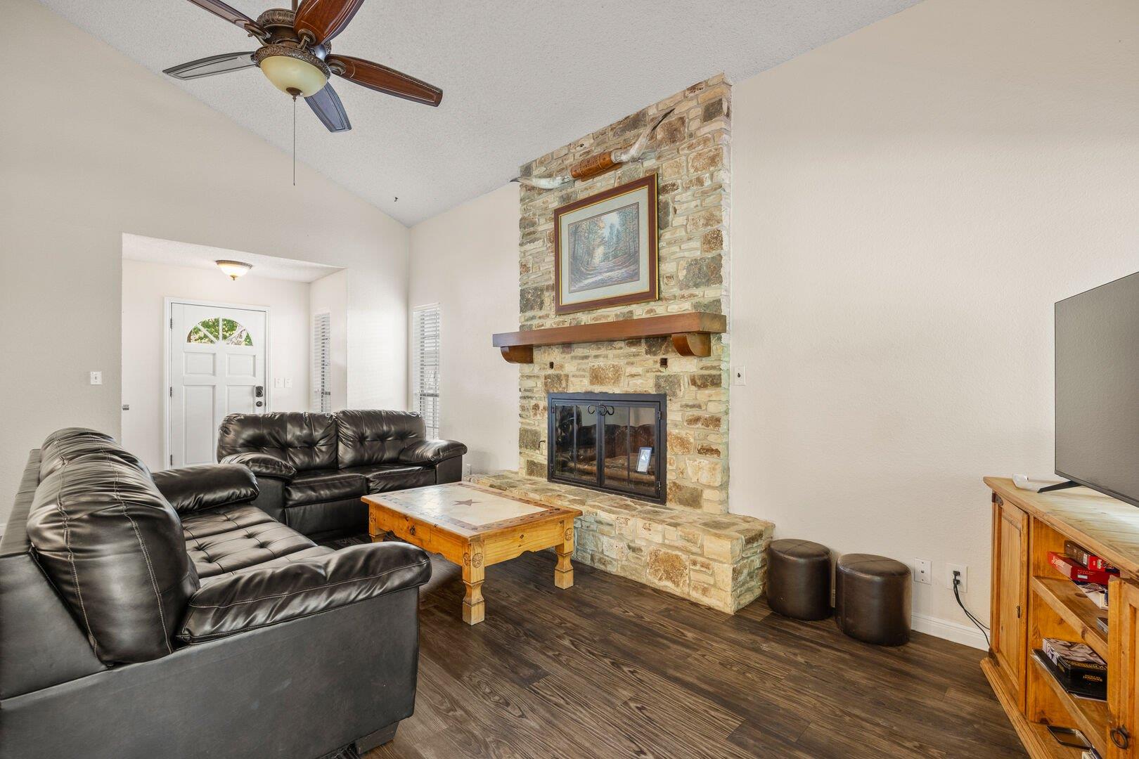 Image 7 of 40 For 1540 Ponderosa Dr